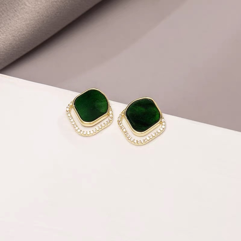 New Products In The Market! Feather Butterfly Emerald Earrings, High Fashion, Temperament Set With Diamonds, Don't Buy You Will Regret, Flash Sale! Specification drawing