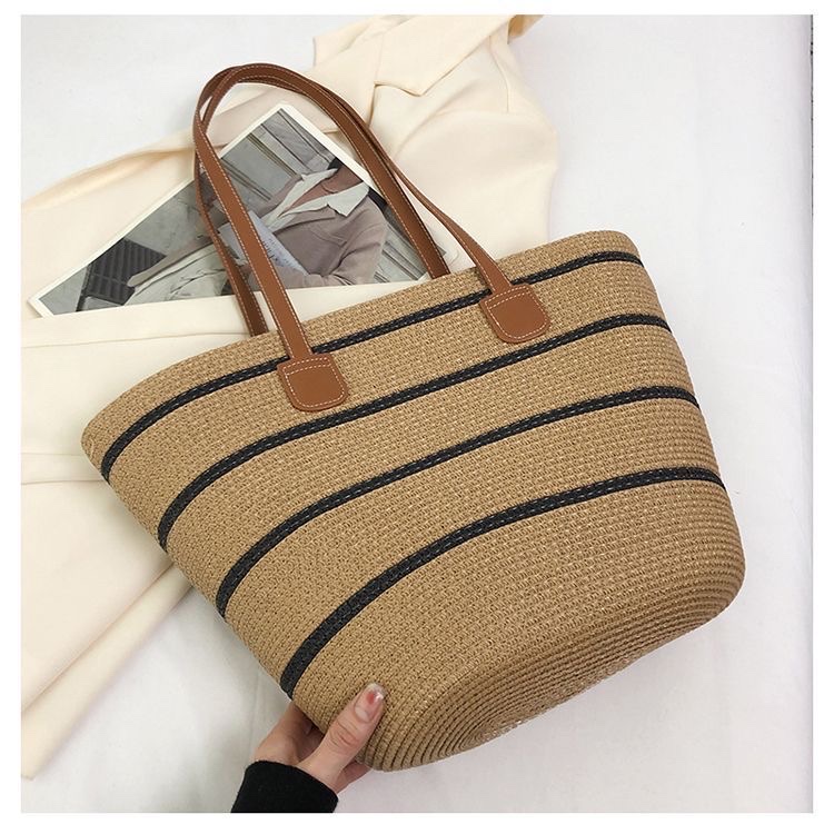 Wholesale of new fashionable and versatile shoulder bags, hand-woven straw bags, vacation and beach bags, large-capacity tote bags, and eco-friendly woven bags Item Picture