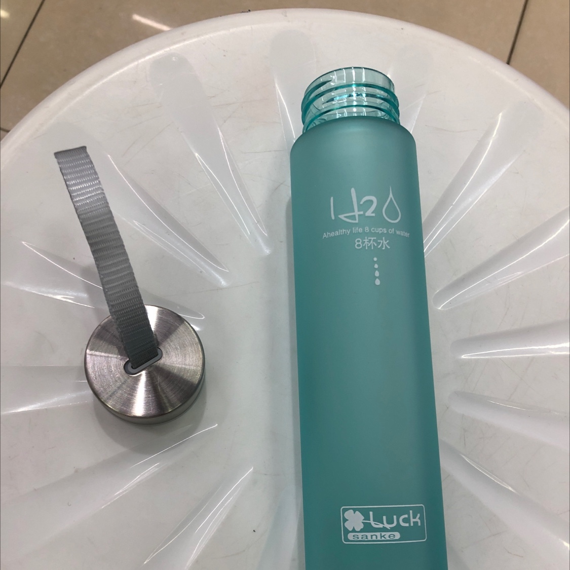 Plastic cup water cup