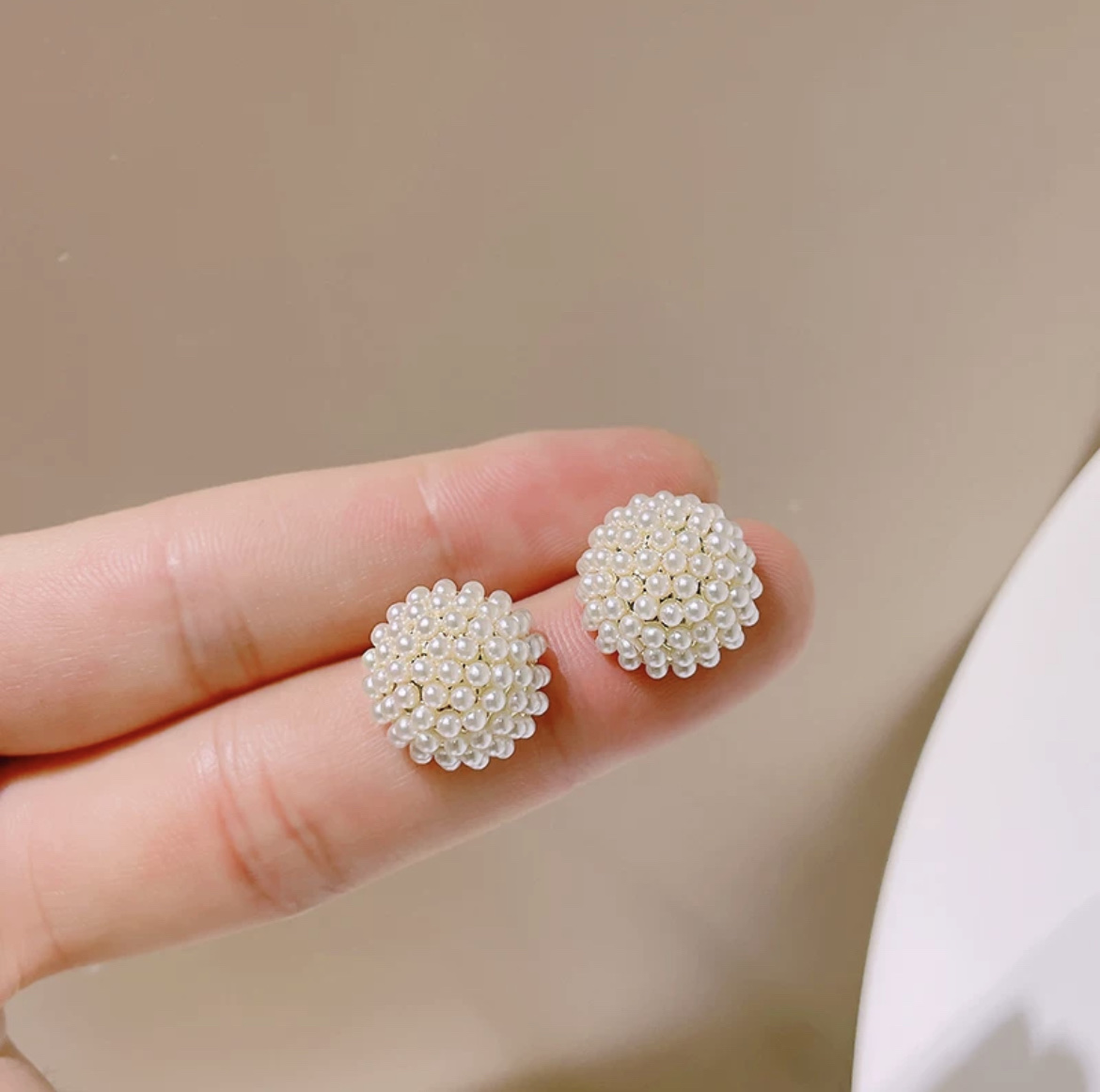 韩系小众气质个性新款潮球蘑菇形小米珍珠耳钉缘份季节