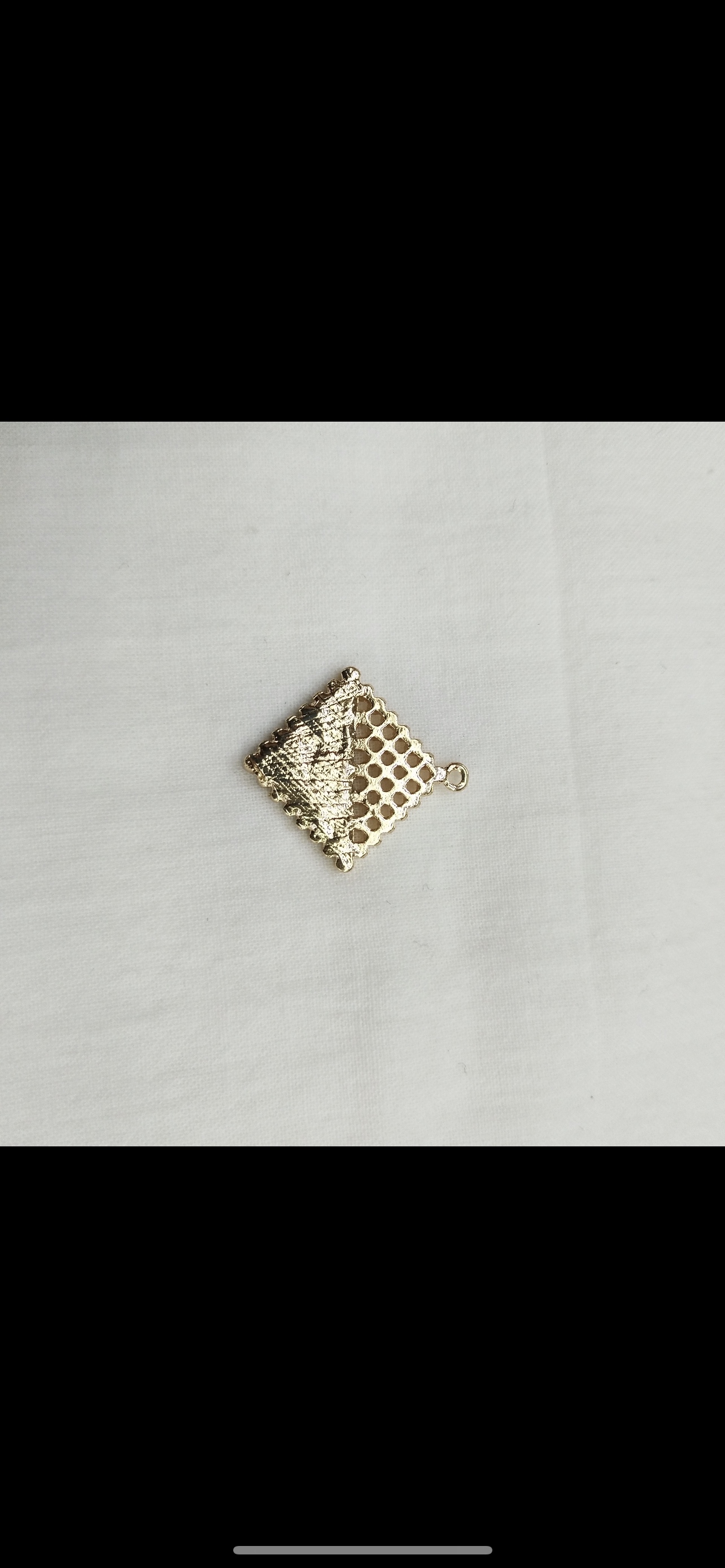 DIY handcrafted jewelry accessories, elegant and fashionable, high-end custom, fresh, stainable and hangable earrings, pendants, alloy, simple single oil-dripping cartoon pendants, decorative earrings (100ps/ pack), square oil-dripping pendants Application Scenario