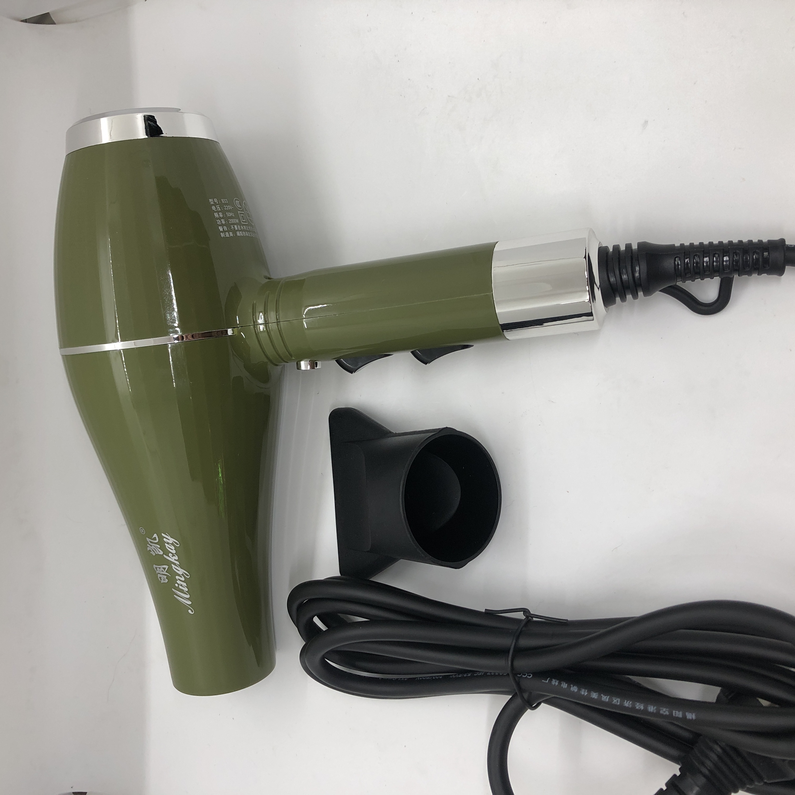 The new Mingkai 933 hair dryer is a high-power Morandi green hair dryer with a power of 2000W Application Scenario