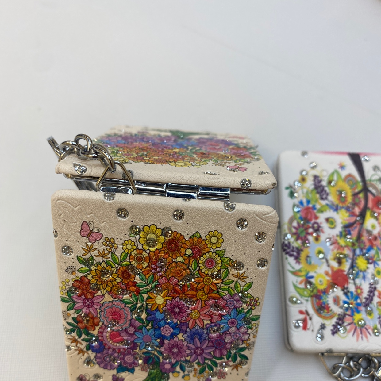 Key Mirror Made Of Pu Leather details Picture