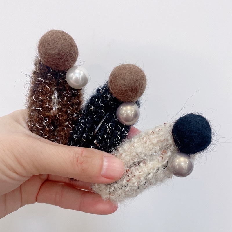 Maillard Autumn And Winter Pearl Hairpin Female Senior Temperament Felt Wool Ball Broken Hair Clip Headwear Net Red New Application Scenario