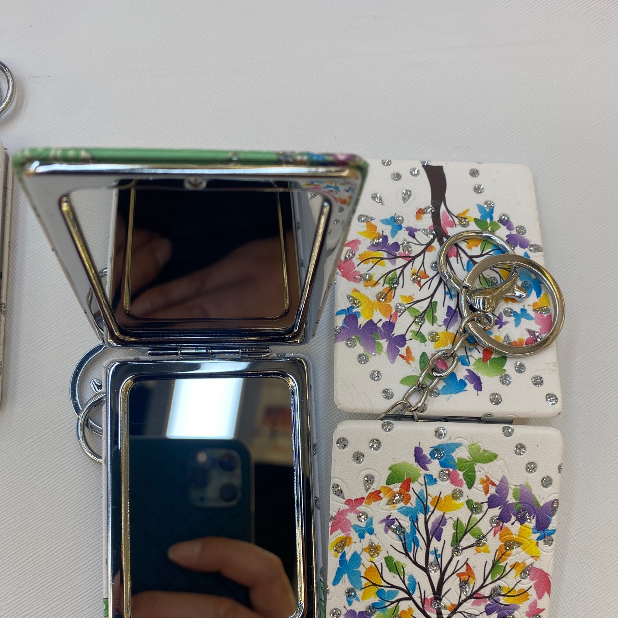 Key Mirror Made Of Pu Leather Application Scenario