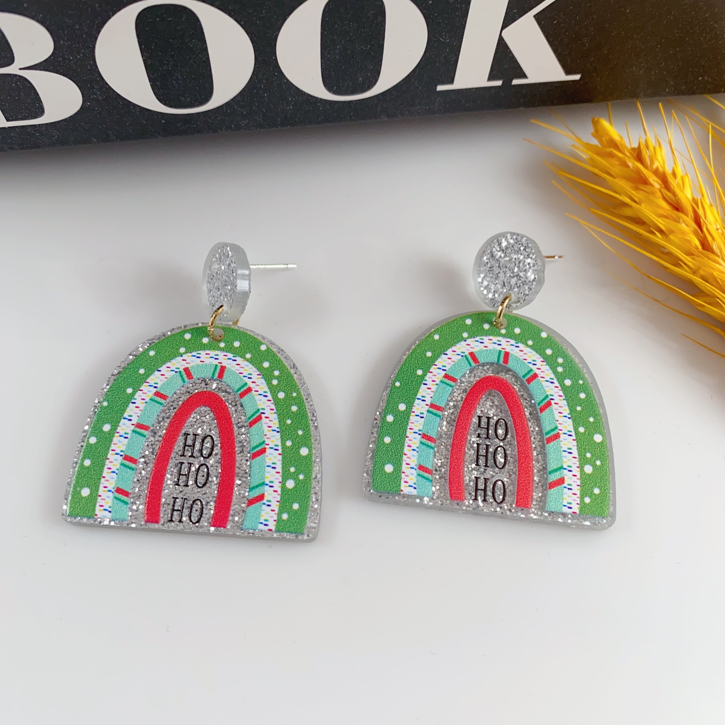 Hot-selling bestseller! Exquisite earring accessories, super value prices, buy one get one free. You will definitely regret it if you don't buy! Limited-time flash sale! Application Scenario