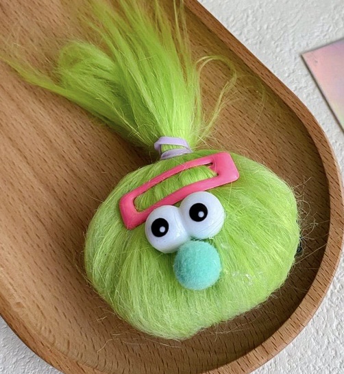 Funny Ugly Doll Hair Clip Cute Grab Clip Hair Clip Back Hair Clip Hair Accessory Application Scenario