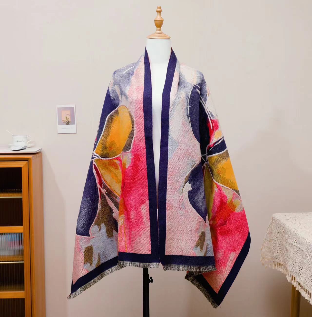 2023 New Cashmere Scarf, Value Price, Flash Sale! If You Don't Buy It, You Will Regret It. The Gift Surprise Is Waiting For You! Application Scenario