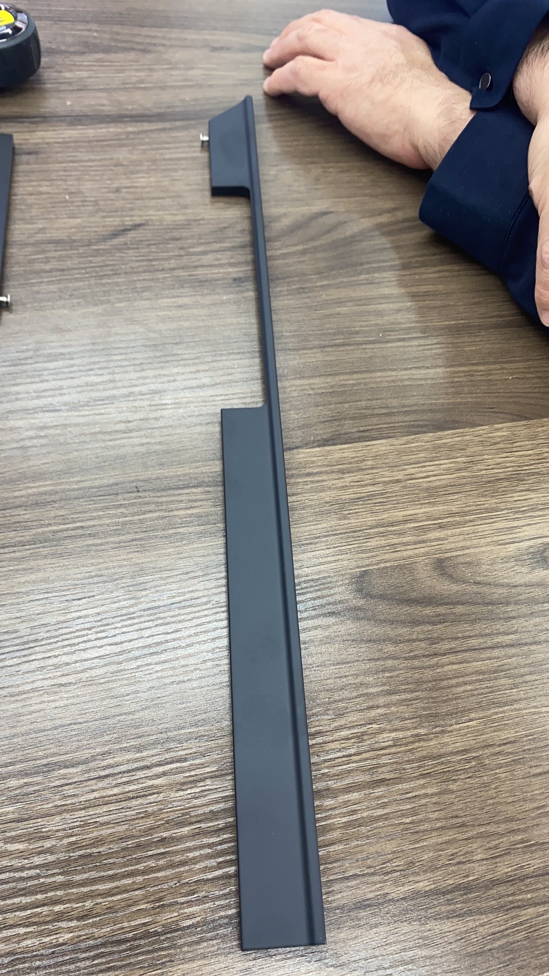 Furniture cabinet handle