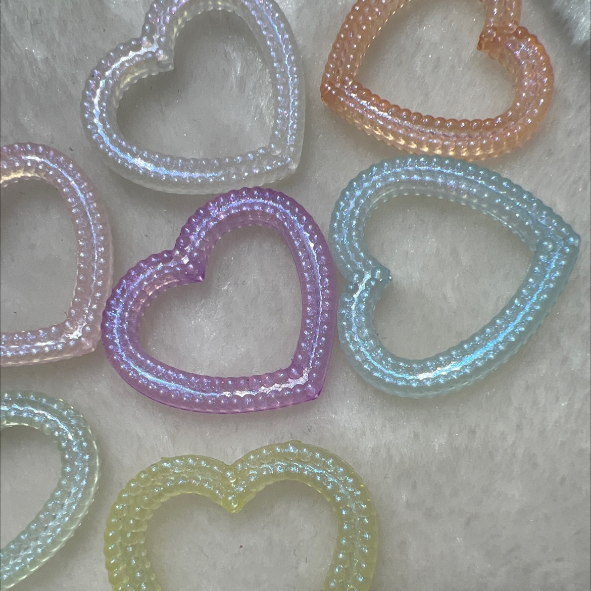 Mermaids Glow-In-The-Dark Beads Hollow Heart Mobile Phone Pendant Mobile Phone Chain Accessories Materials Package Application Scenario
