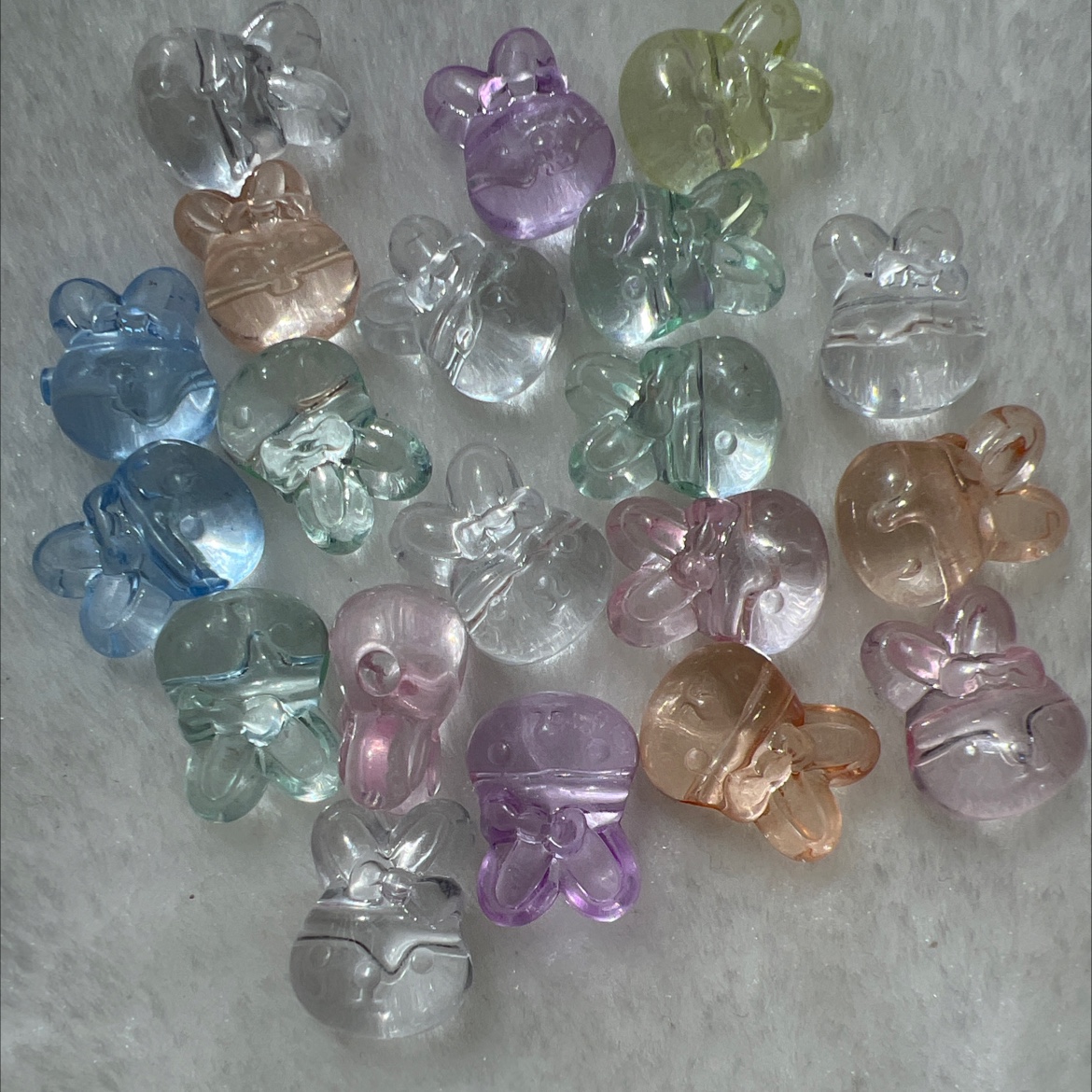 Acrylic Transparent Rabbit Head Horizontal Hole Mobile Phone Pendant Mobile Phone Chain Jewelry Head Rope Accessories Material Bag Application Scenario