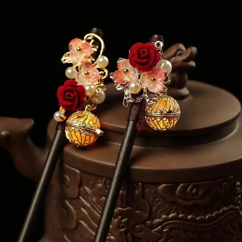 West Lake Palace Lamp Ancient Wind Glow Hairpin Red Mid-Autumn Festival Lantern Bride Step Fringe Hair Hairpin Hanfu Accessories details Picture