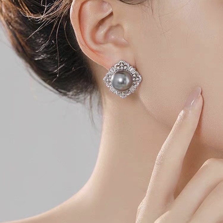 Genuine Heavy Duty Zircon Pearl Earrings details Picture