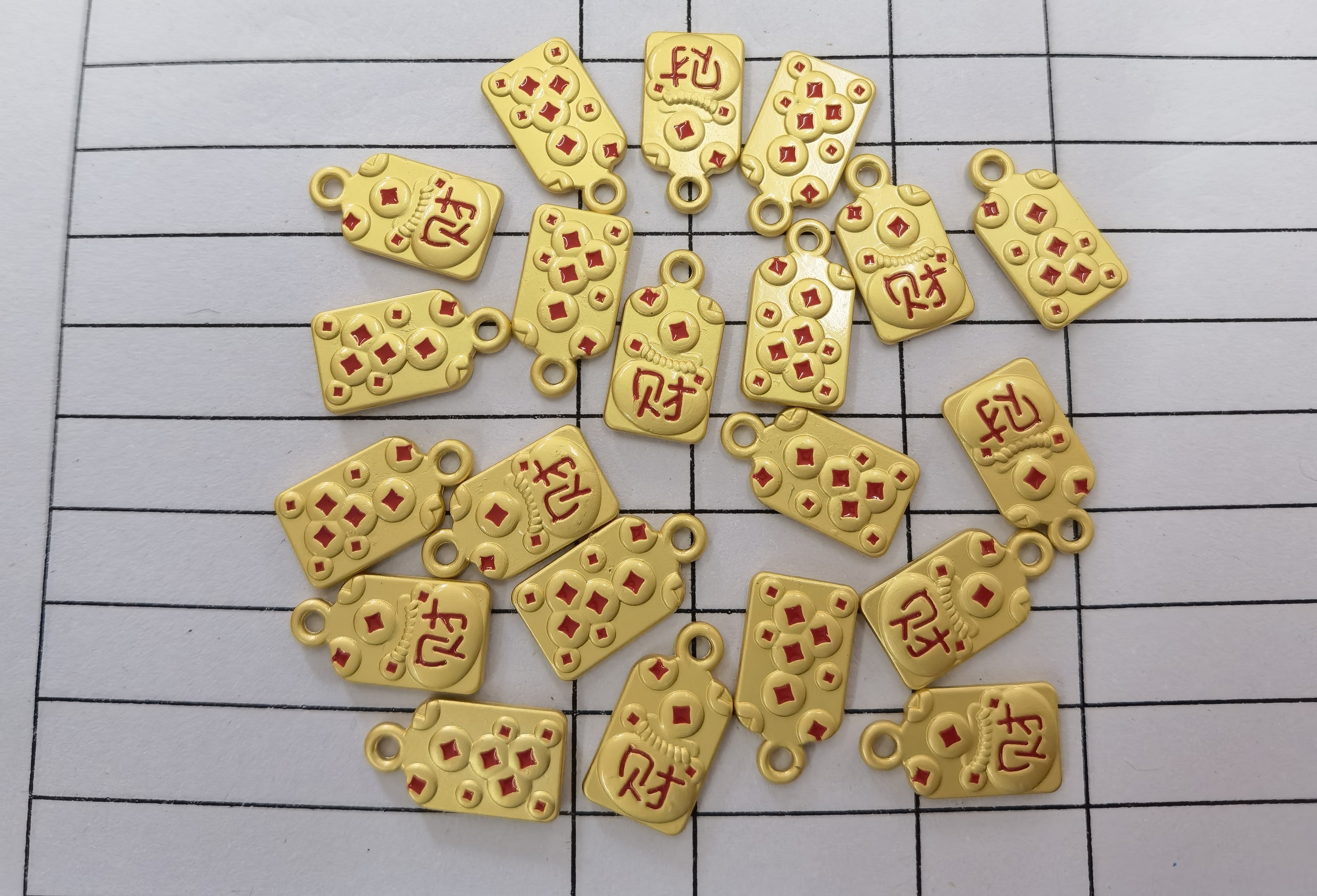 2024 New Dragon Year Accessories: Golden alloy electroplated dragon Steamed Dumplings, zodiac dragon dumplings, dragon head diy accessories, in stock and wholesale Application Scenario