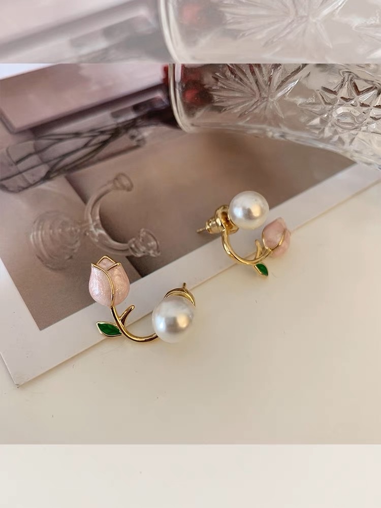 Korean tulip earrings image 3