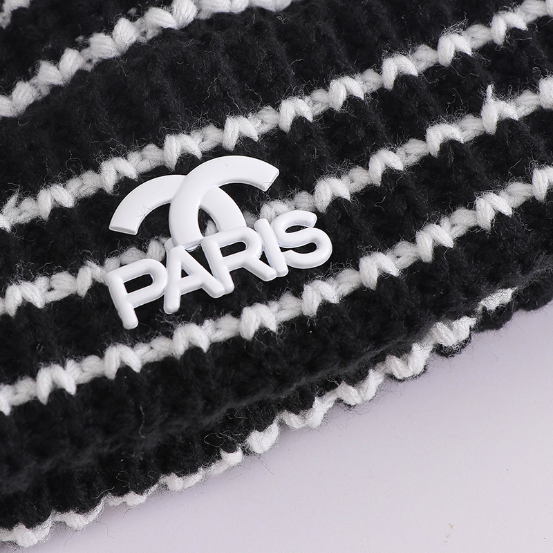 Knitted Woolen Hat For Adults details Picture