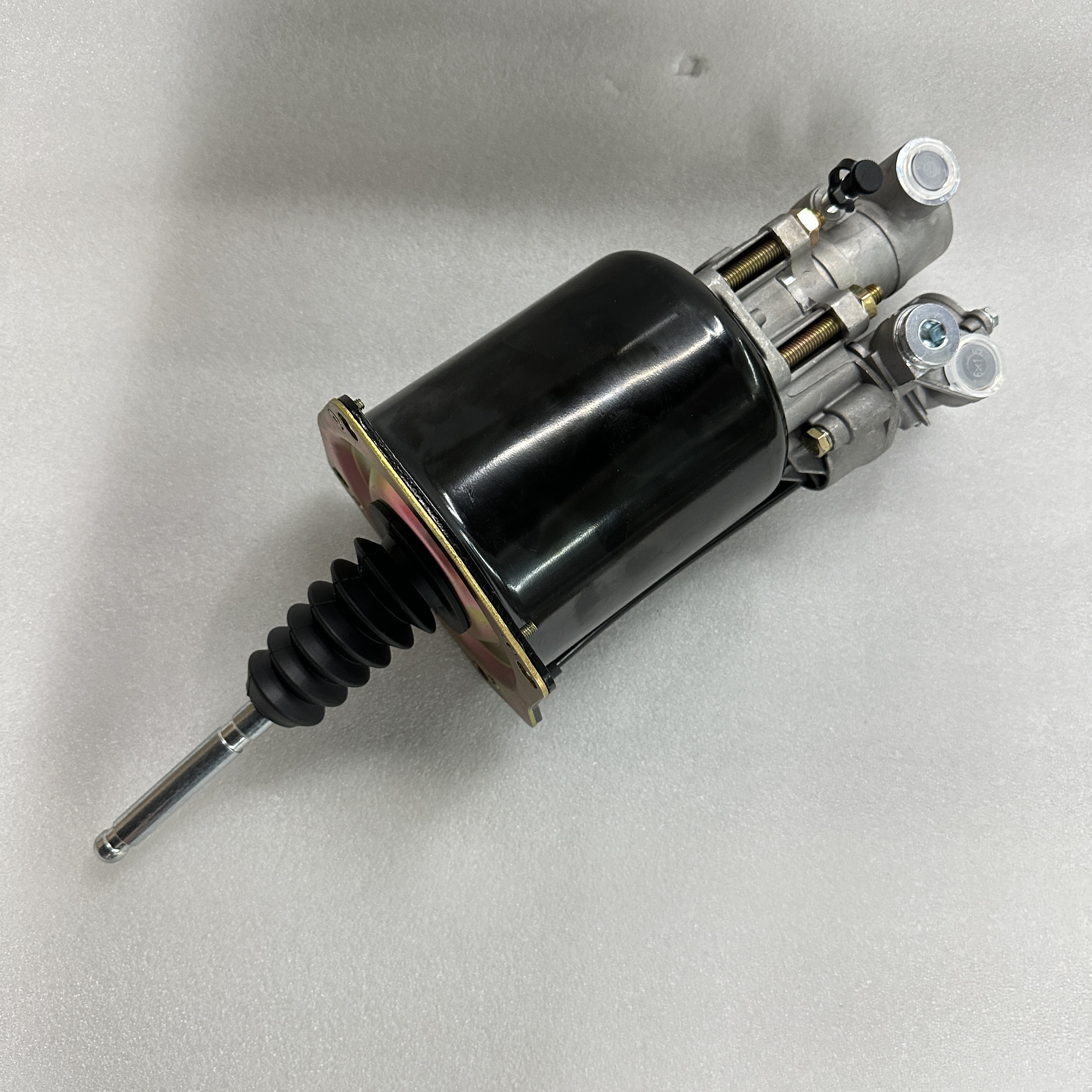 Truck accessories for European truck clutch booster 9700511700