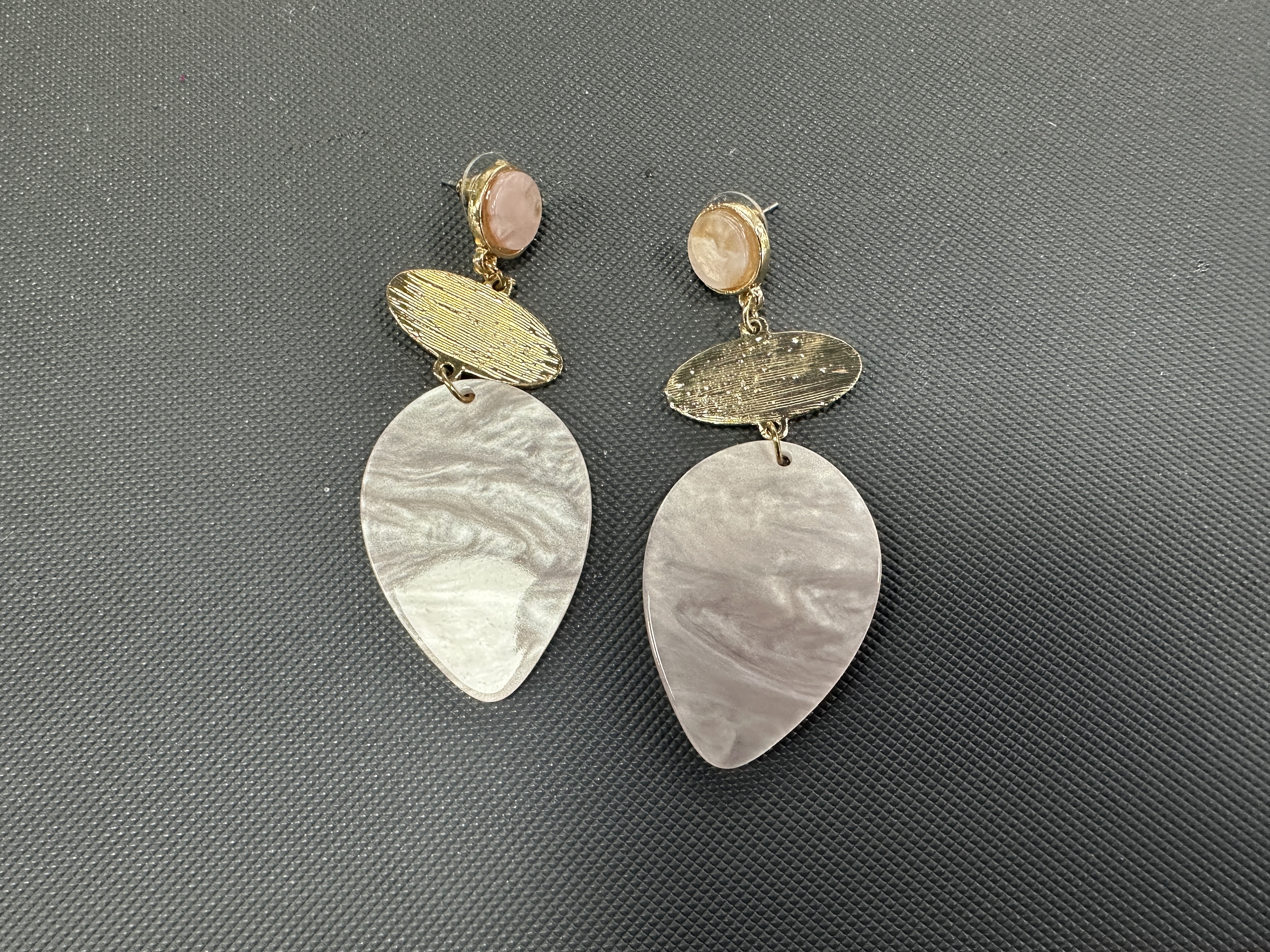 耳环大耳环大耳钉2024新款女士树脂板材醋酸大耳环