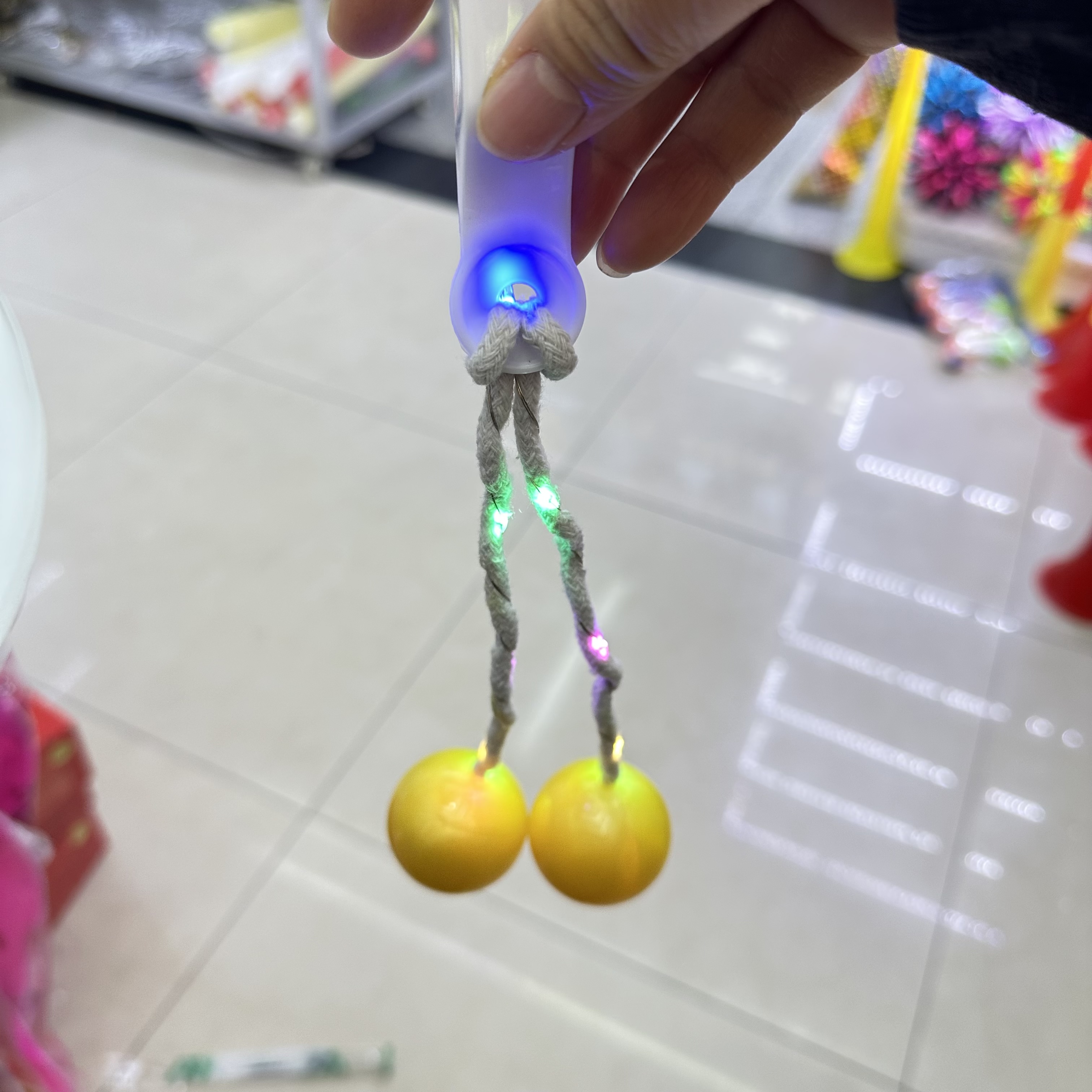 发光哒哒球/带灯啪啪球龙/减压甩甩球白底实物图