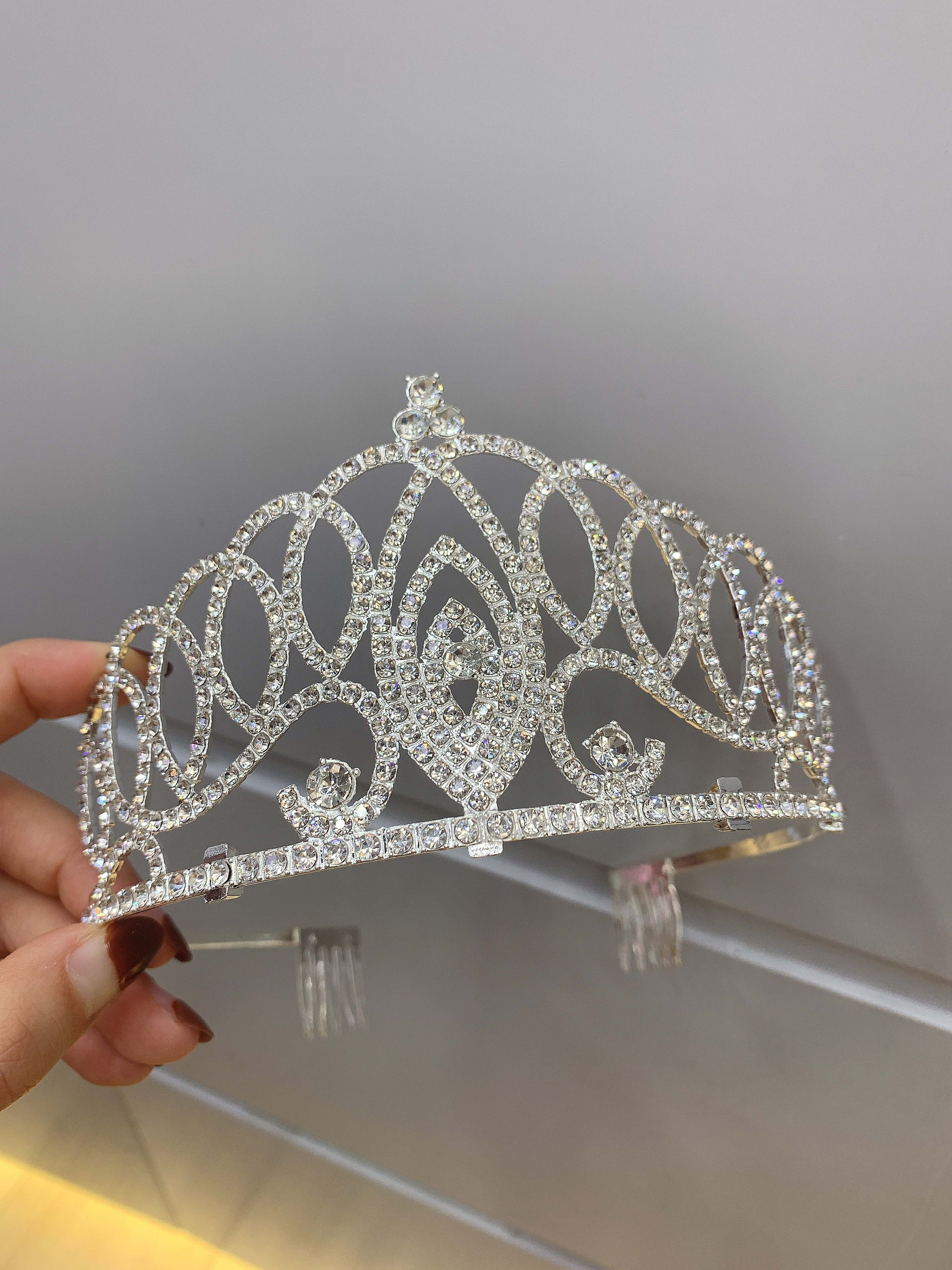 Fashion Headband
The Great Crown 👑
Hot Seller 🔥 Application Scenario