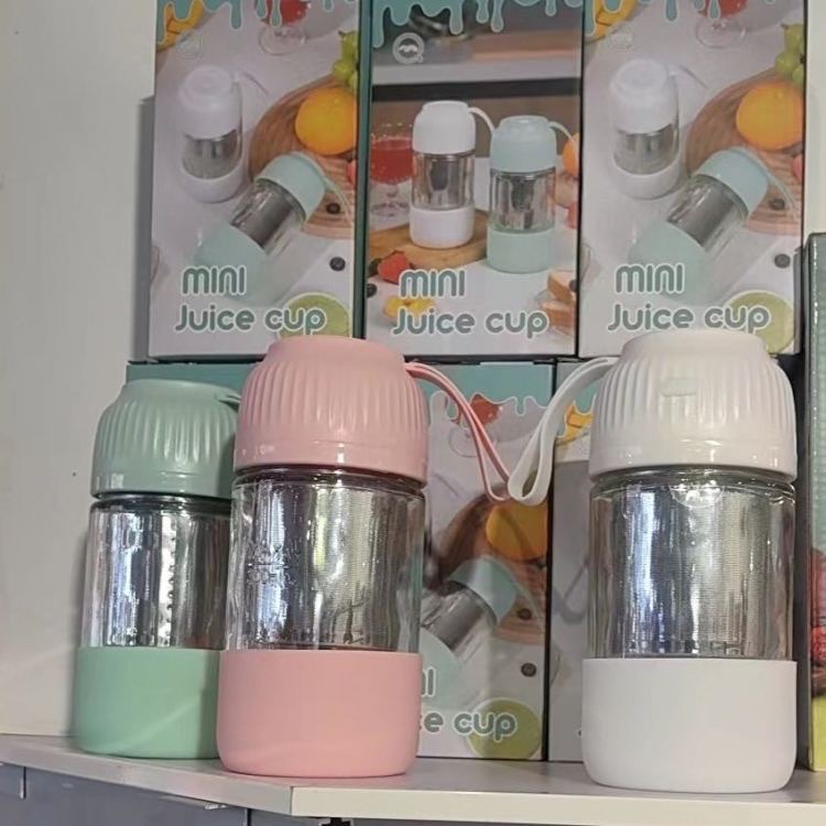 Juicer cup, household small portable juicer, fruit electric juicer, mini juice cup Application Scenario