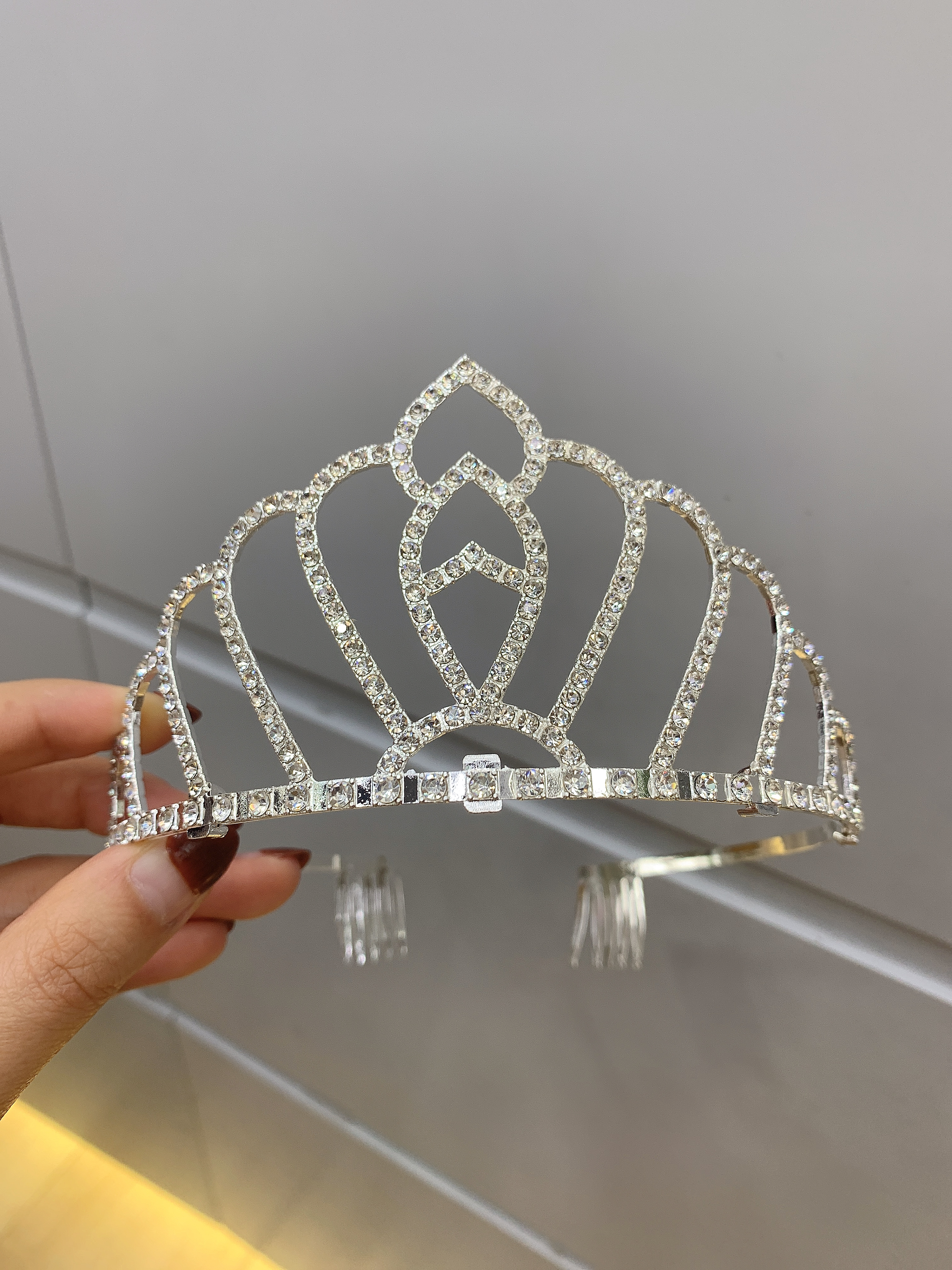 Fashion Headband
The Great Crown 👑
Hot Seller 🔥