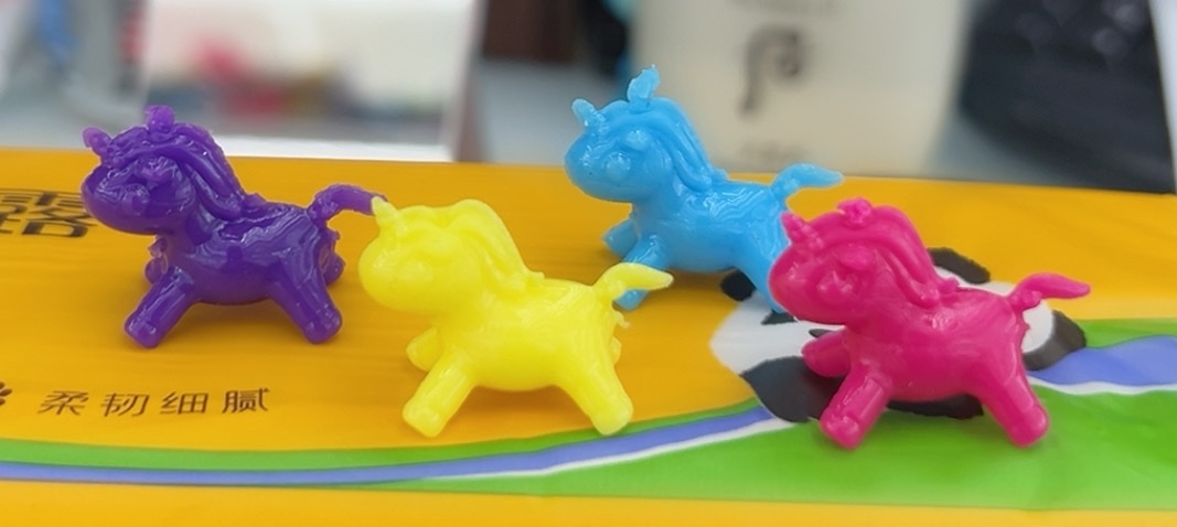 太空人，独角兽，蜘蛛，小人产品图