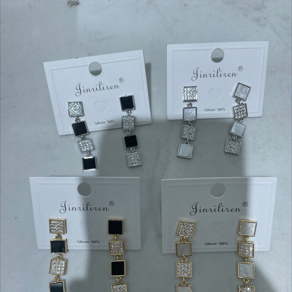 Today's Beauty Korean-style fashion earrings feature a simple, elegant and fashionable geometric pattern design style details Picture