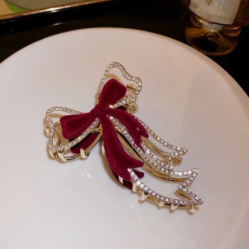 A light luxury and high-end bow hairpin for women's winter Christmas, a large red scratch-clip at the back of the head, a shark clip headpiece Specification image