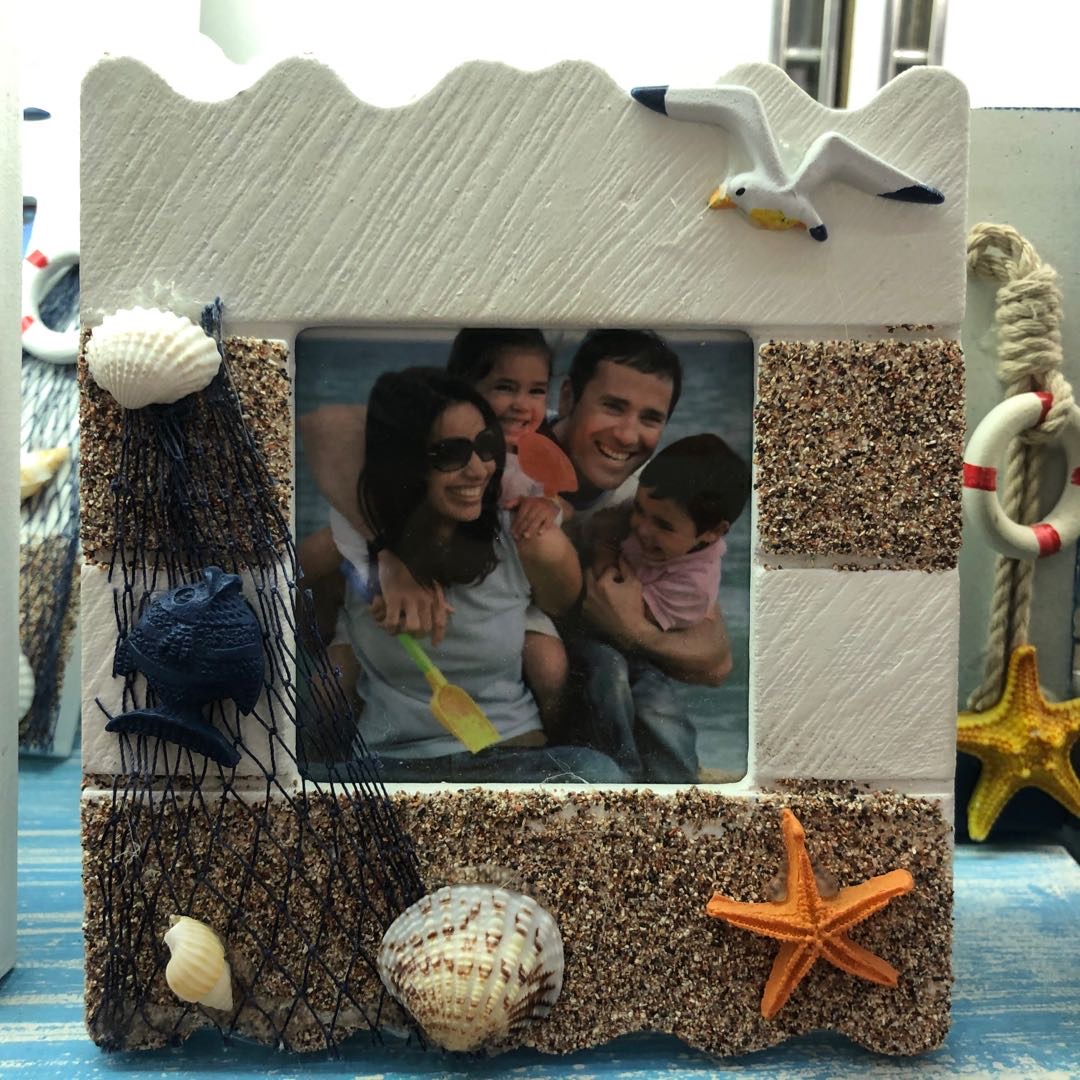 Small shell Mediterranean-style swing photo frame decoration, creative boat-shaped image frame, ocean-style wooden sailboat stand decoration photo frame Item Picture