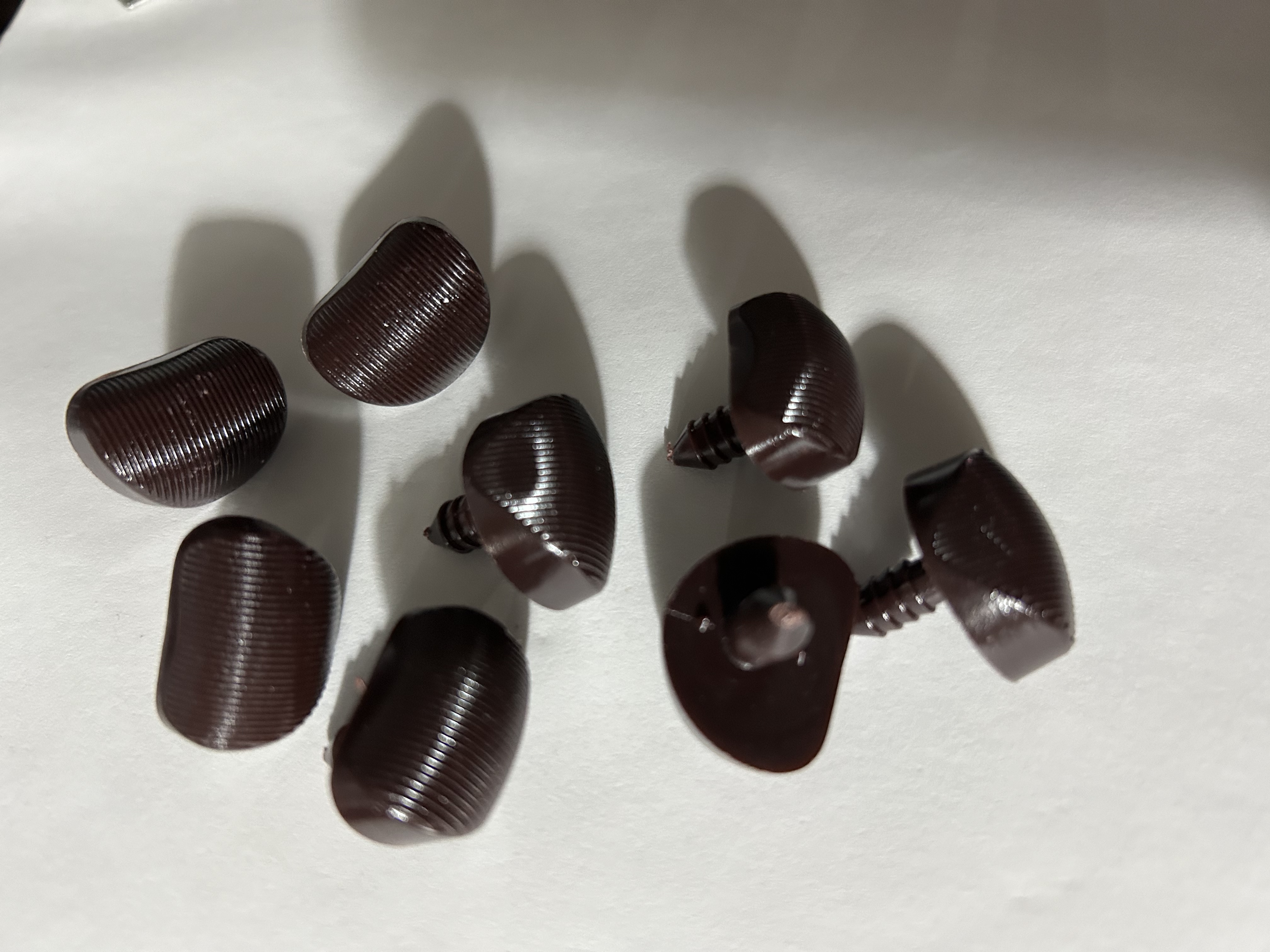 22 mm/深咖啡色/条纹鼻.白底实物图