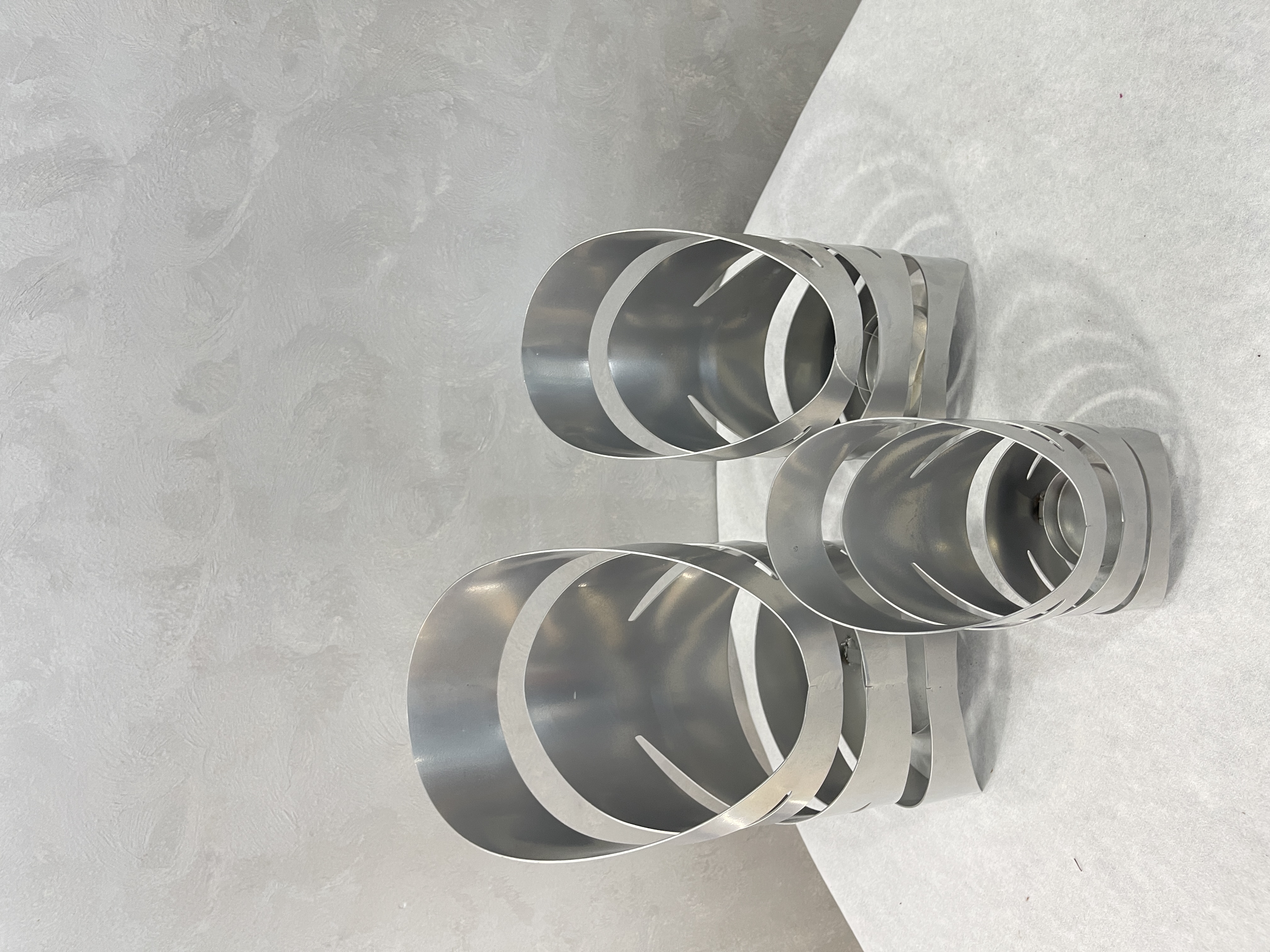 Creative design of iron candlesticks, high-end candlesticks for both foreign trade and domestic sales, hotel and home candlesticks Item Picture