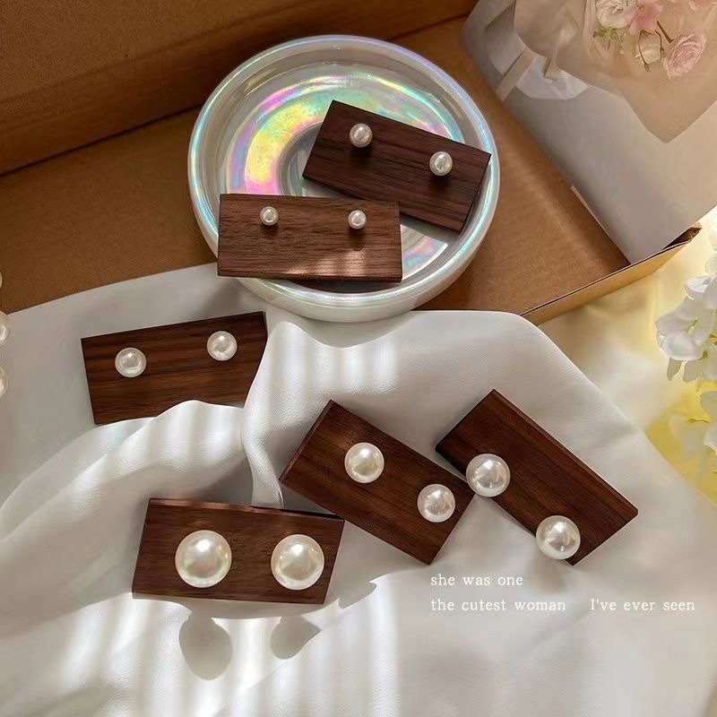 新品上市！珍珠耳钉，耳饰饰品，优雅不贵，特惠中，错过可能会有遗憾哦！详情图5