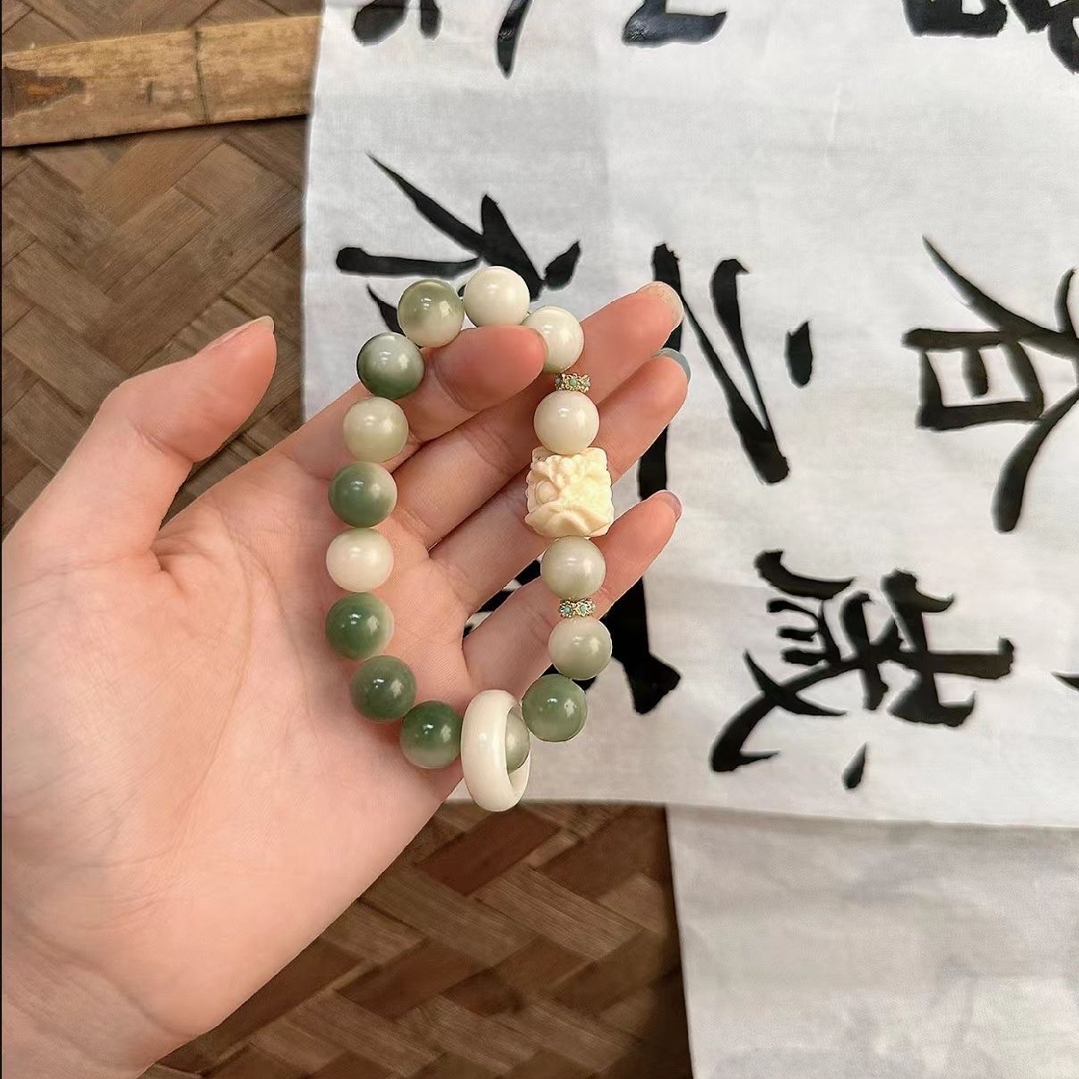 手链产品图