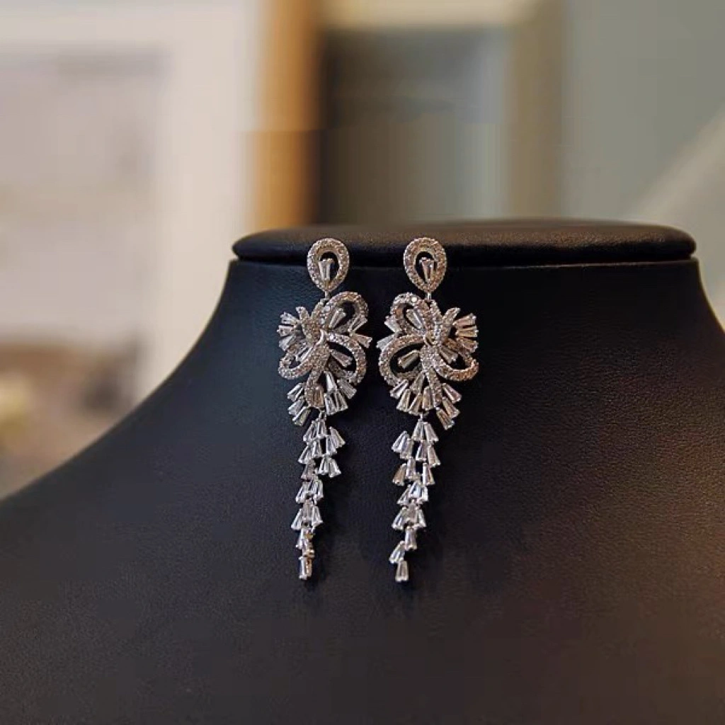 New product on the market! Super value five-pointed star bread earrings, a two-in-one design of ear thread and stud, fashionable and practical. Free gifts are waiting for you to claim! Versatile and elegant fringed bride earrings, long style detail image 2