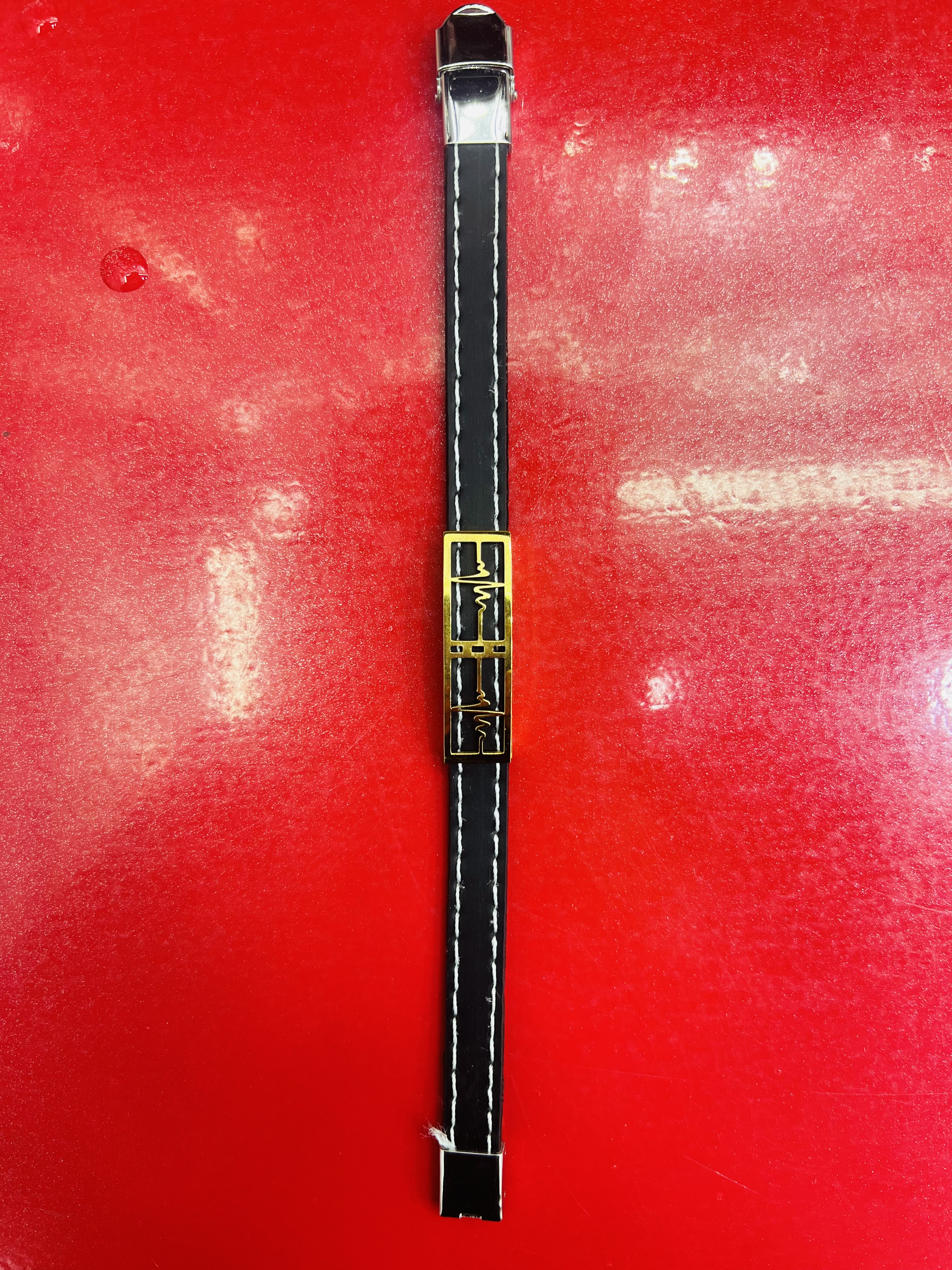 轧线带不锈钢手链 21 cm长 10乘3宽 颜色金色 钢色 黑色 图案可定制手链产品图