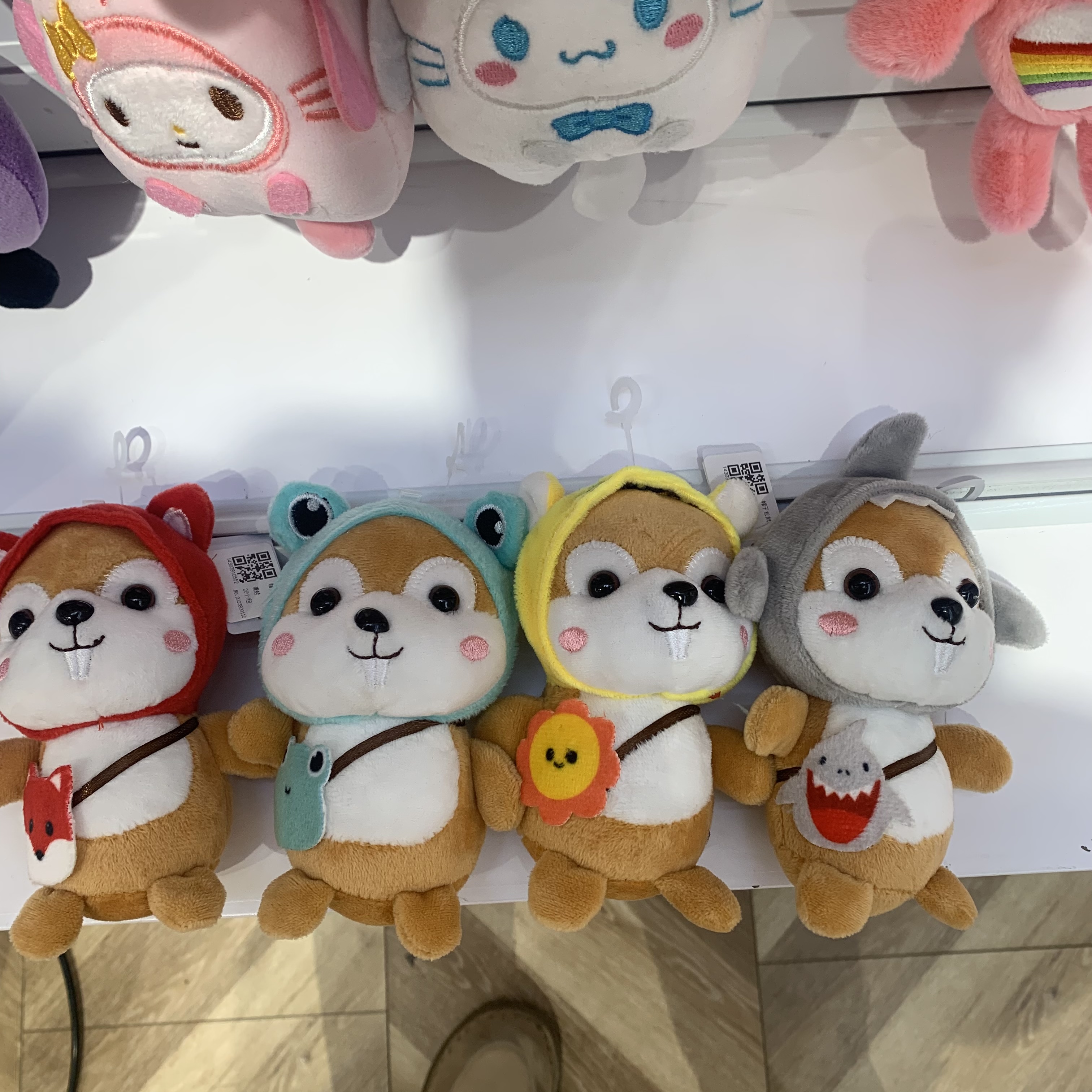 柴犬狗狗/卡通狗/毛绒玩具白底实物图