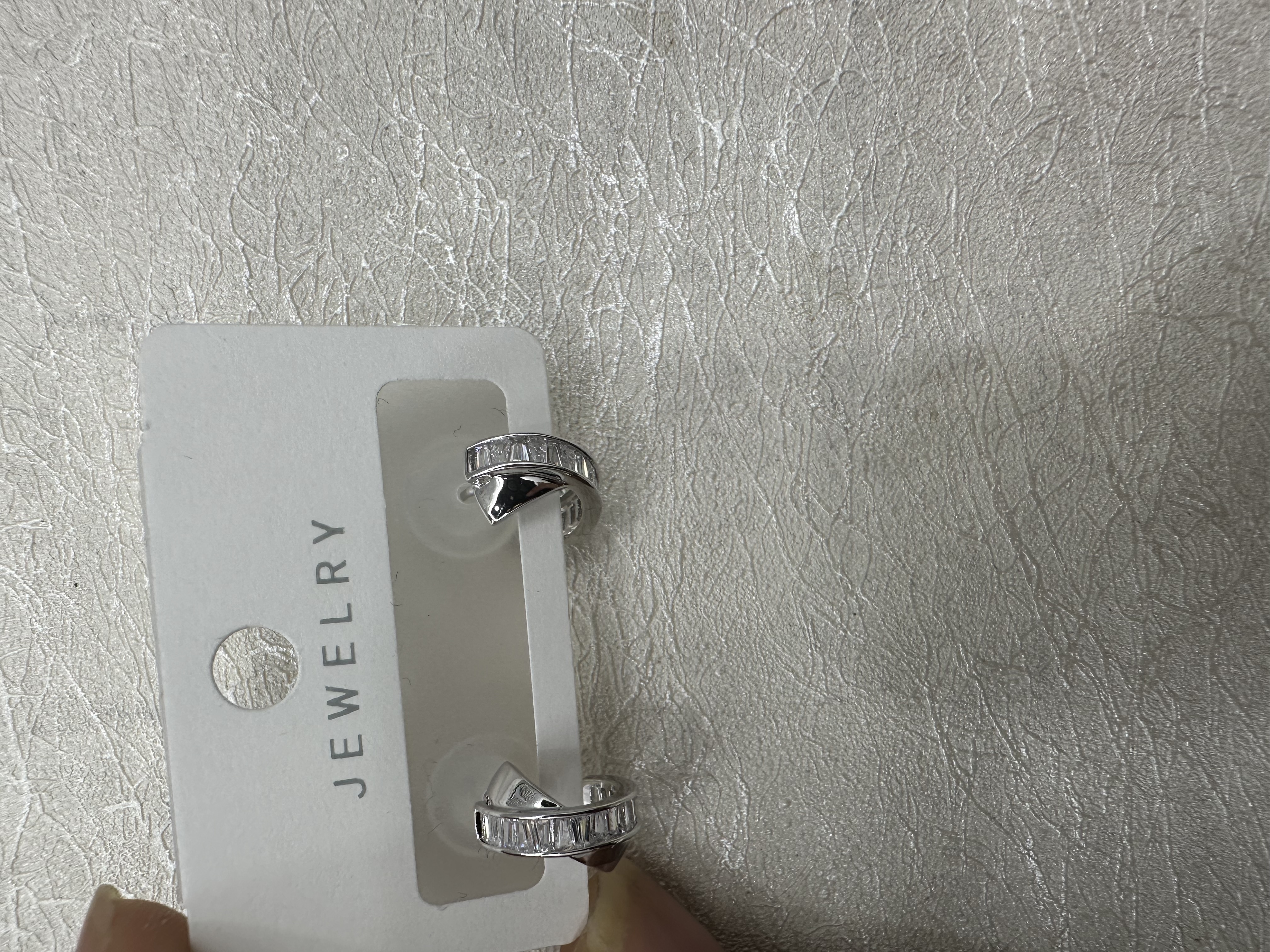 新品上市！创意珍珠耳钉，耳饰饰品，优雅不贵，赠品等你来拿！产品图