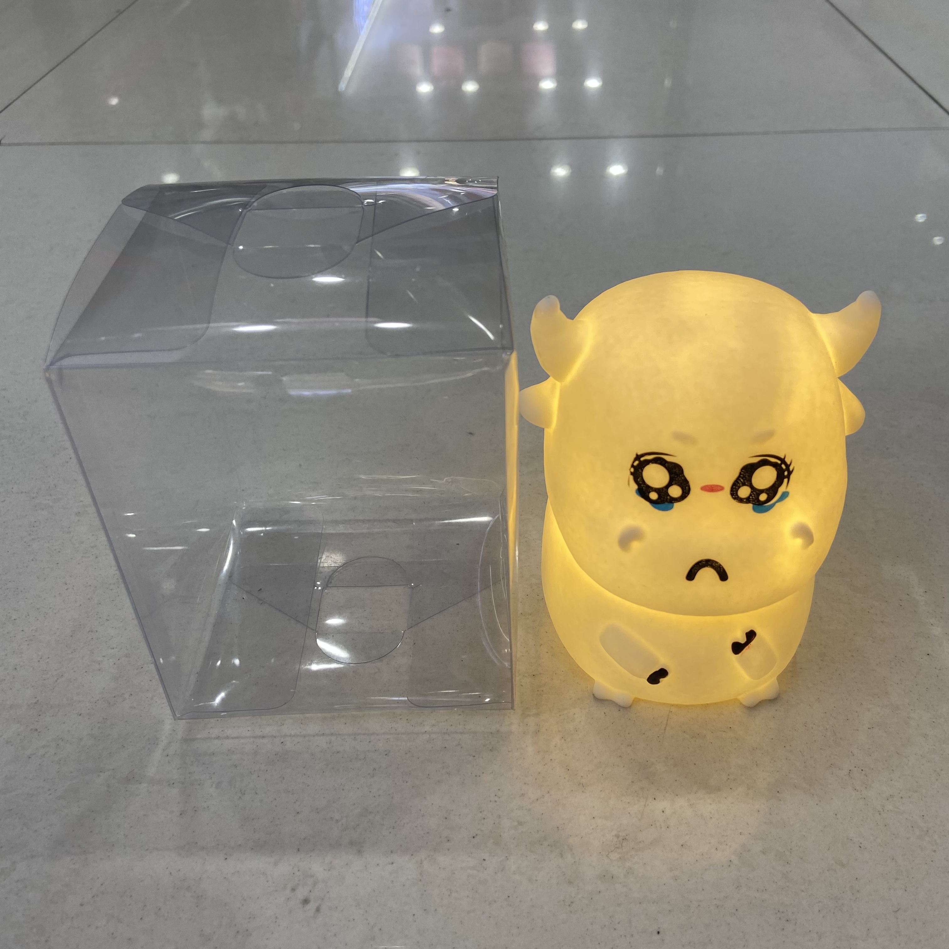 卡通可爱牛牛造型小夜灯桌面台灯摆件柔和不刺眼卧室小夜灯