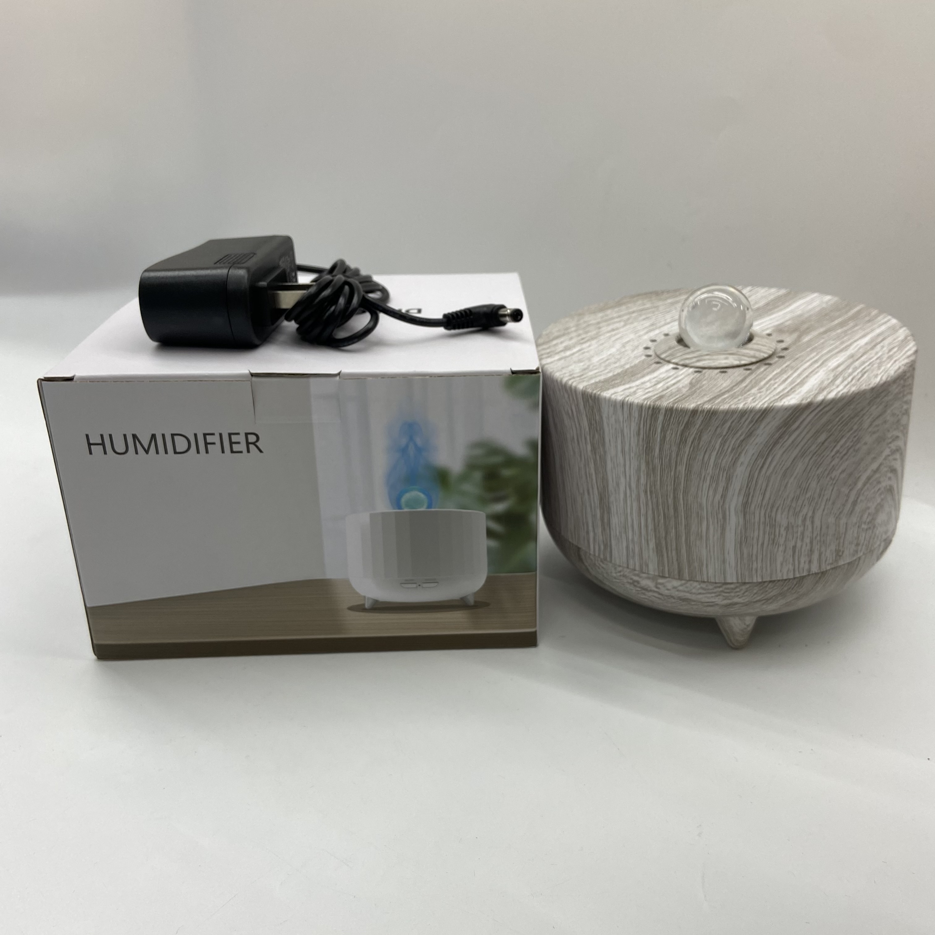 Desktop seven-color simulated flame bead wood grain aroma diffuser, bedroom air humidifier, essential oil diffuser