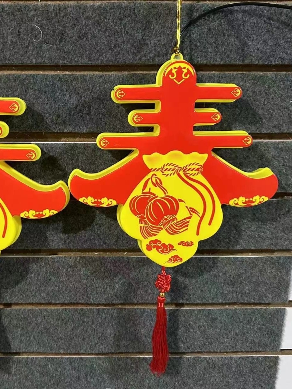 Outdoor hanging items, 35cm waterproof tree lights, street lighting, warm light project, atmosphere lights, town tourist attractions, scenic spots, landscape photography, Spring Festival and National Day theme parties, event lighting, Chinese festivals Specification image