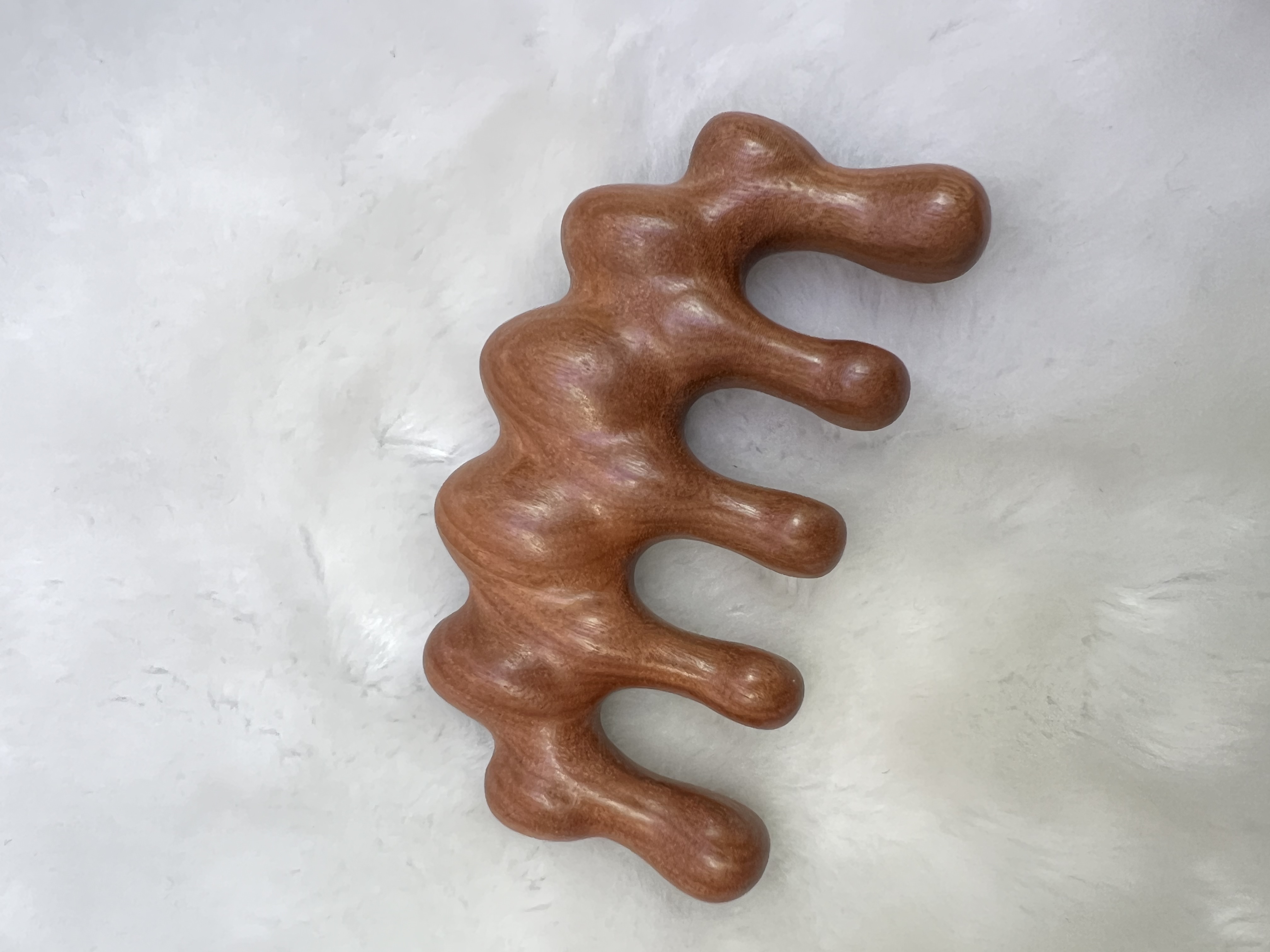 Natural rosewood dragon back massage comb, portable household massage comb Item Picture