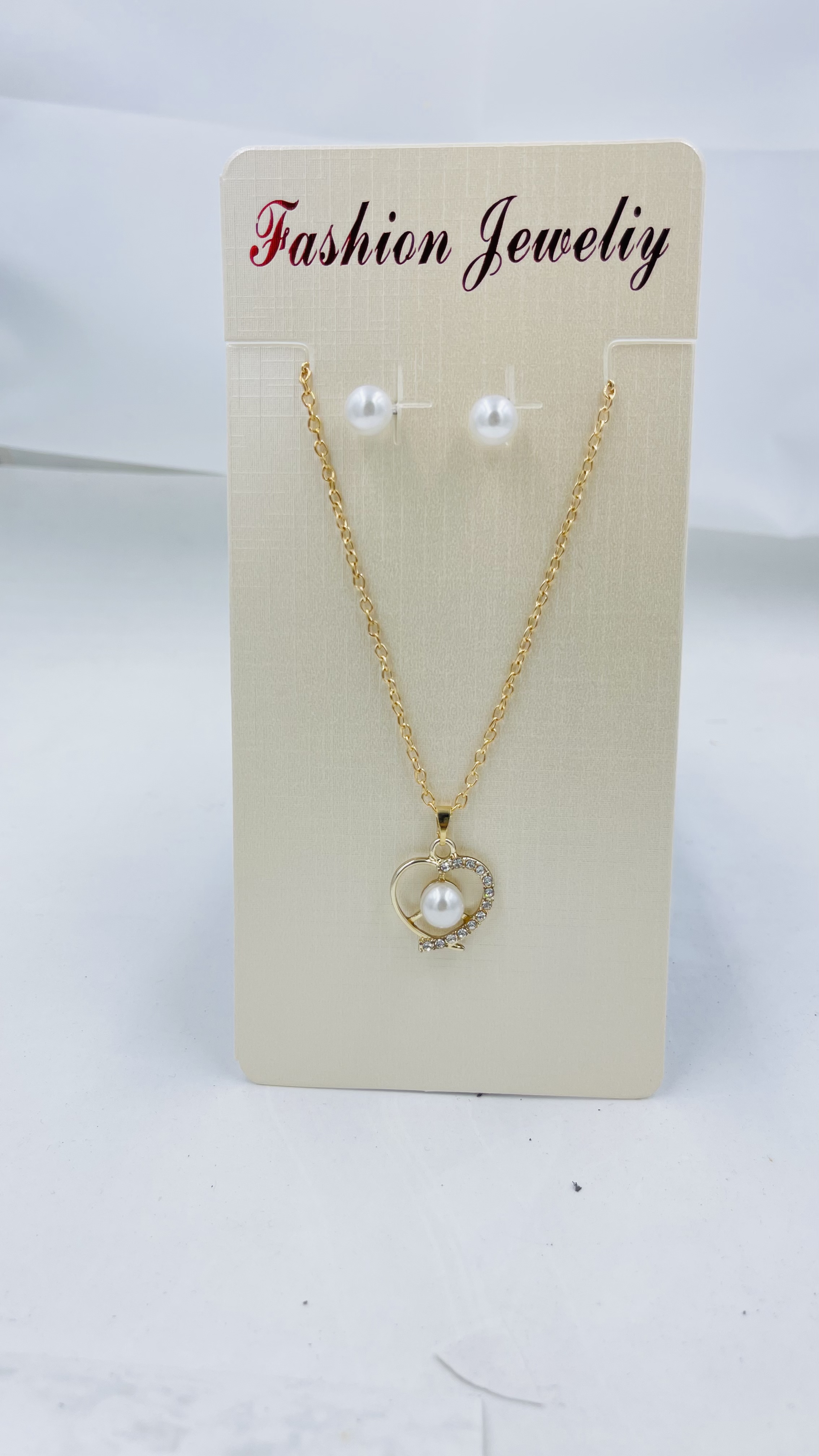 Two Necklace Earrings Set Application Scenario