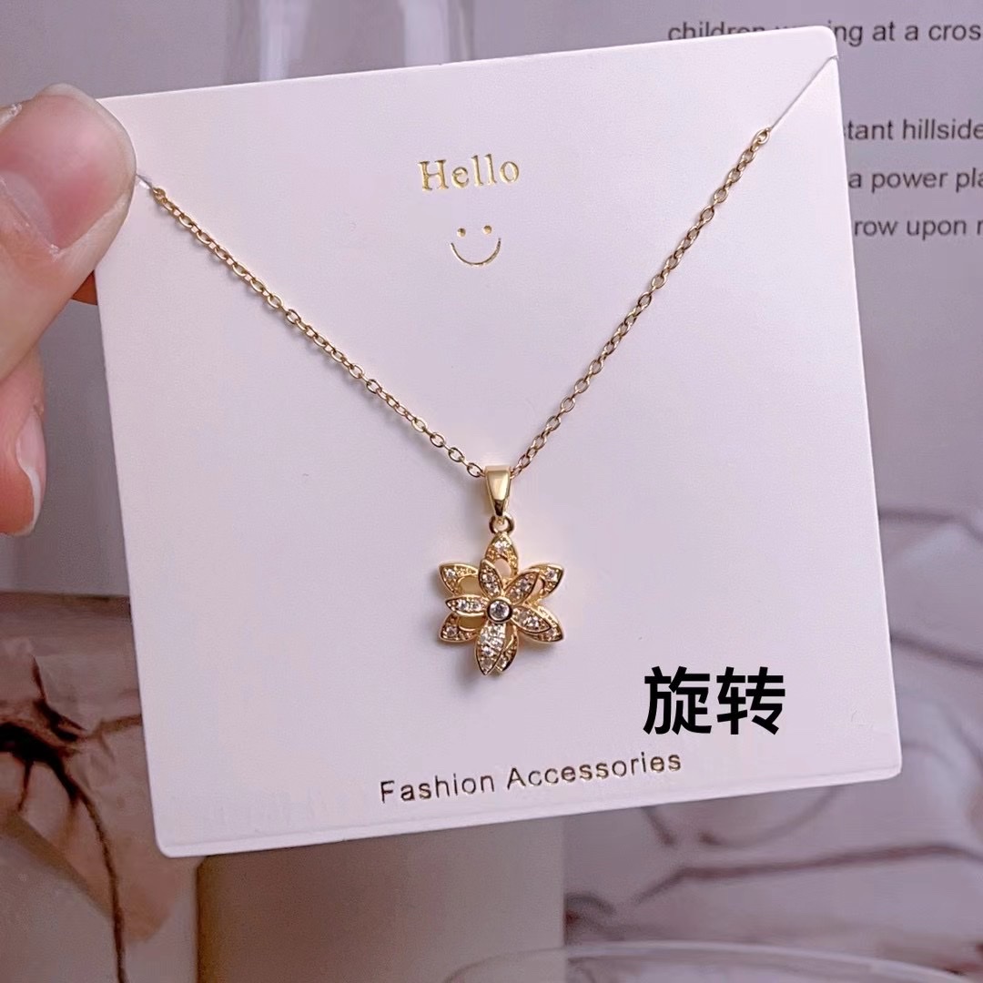 Rotary Zirconium Necklace High Quality Chain Zircon Jewelry Simple Fashion Women's Jewelry Exquisite Gift Application Scenario