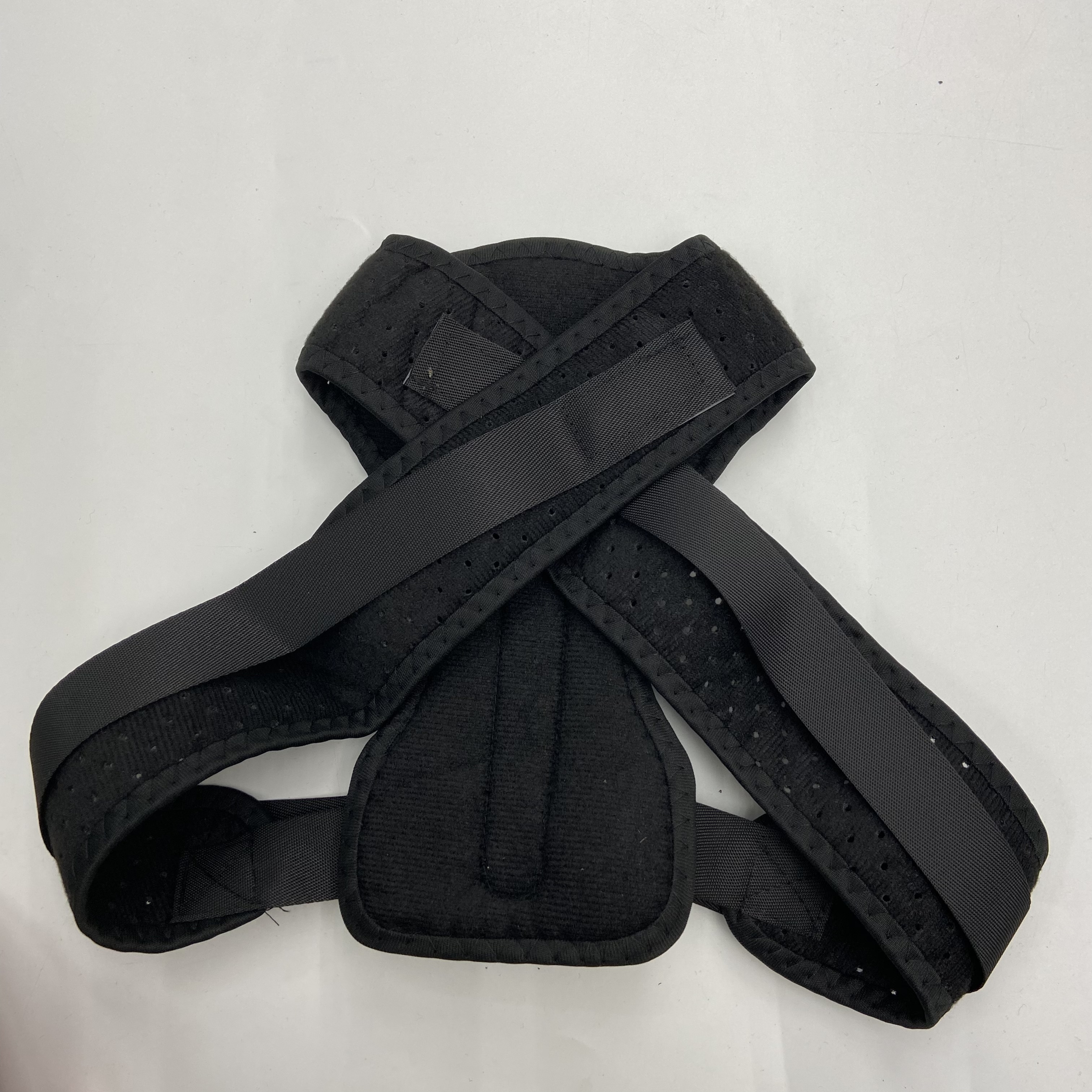 驼背矫正带透气可调高低肩挺胸男女纠正坐姿背部矫正器细节图