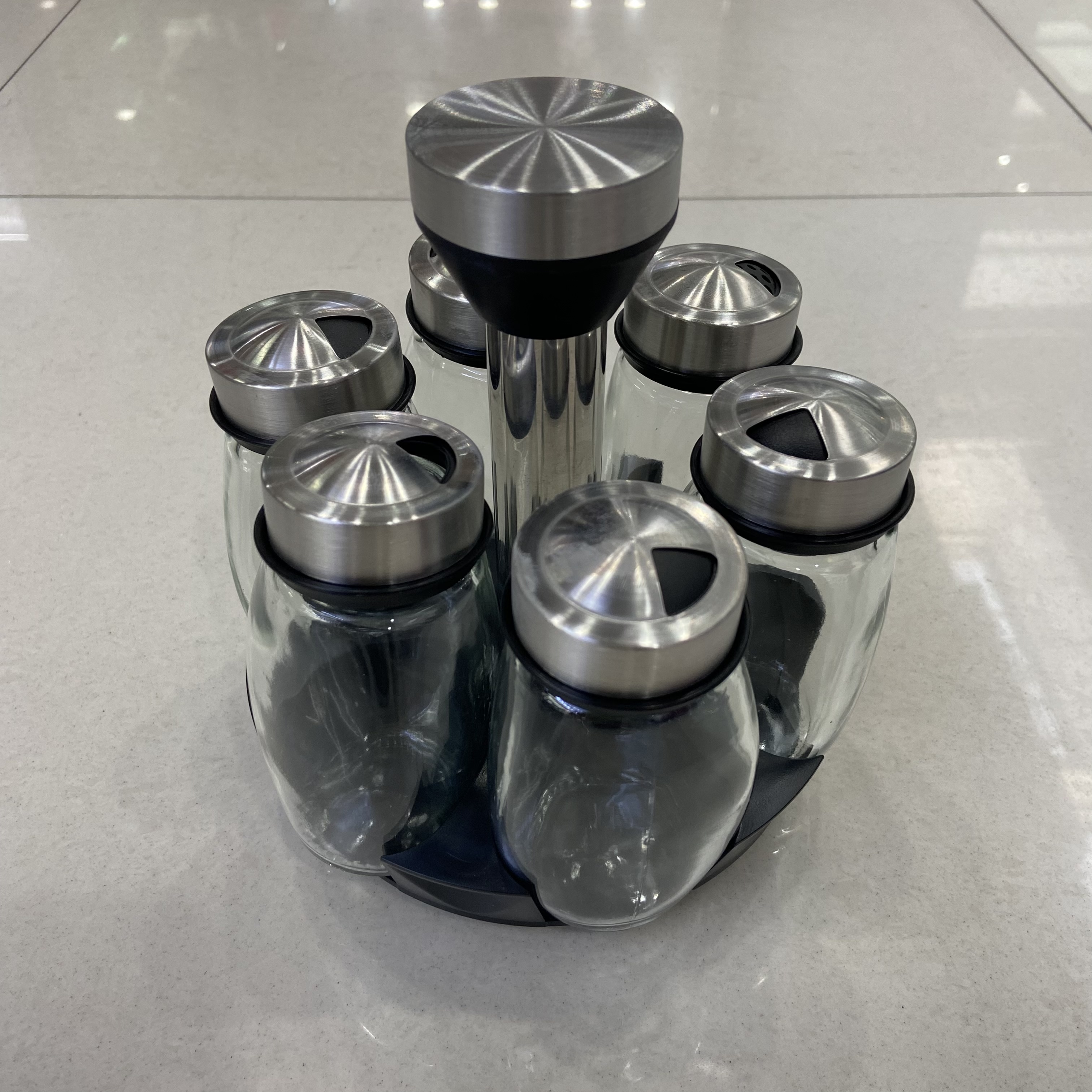 Seasoning jars, household kitchen rotating seasoning bottles and jars, seasoning boxes, salt shakers, barbecue tools and supplies, stainless steel sprinkling bottles Specification image