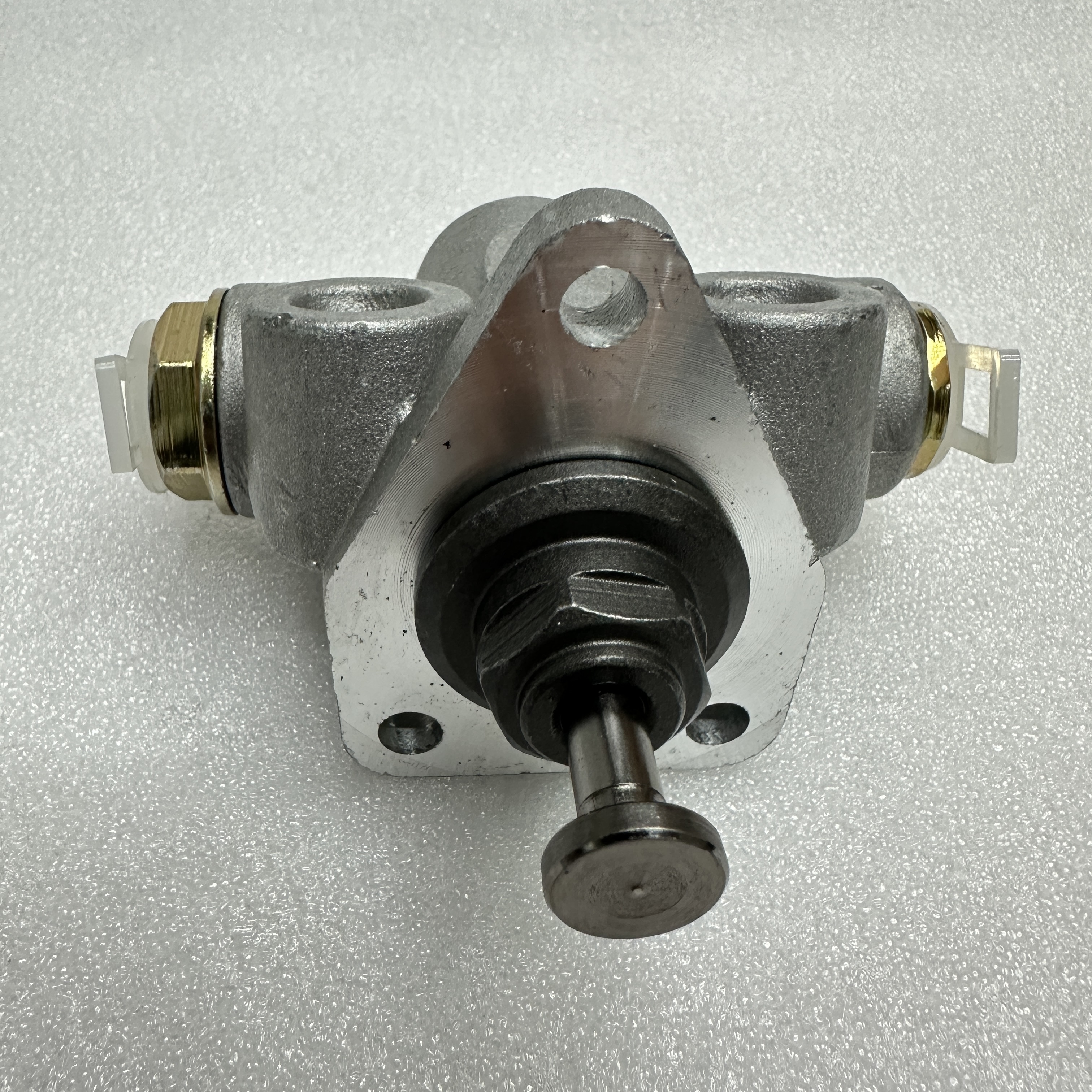 汽车配件适用于卡车柴油发动机输油泵 0440008173