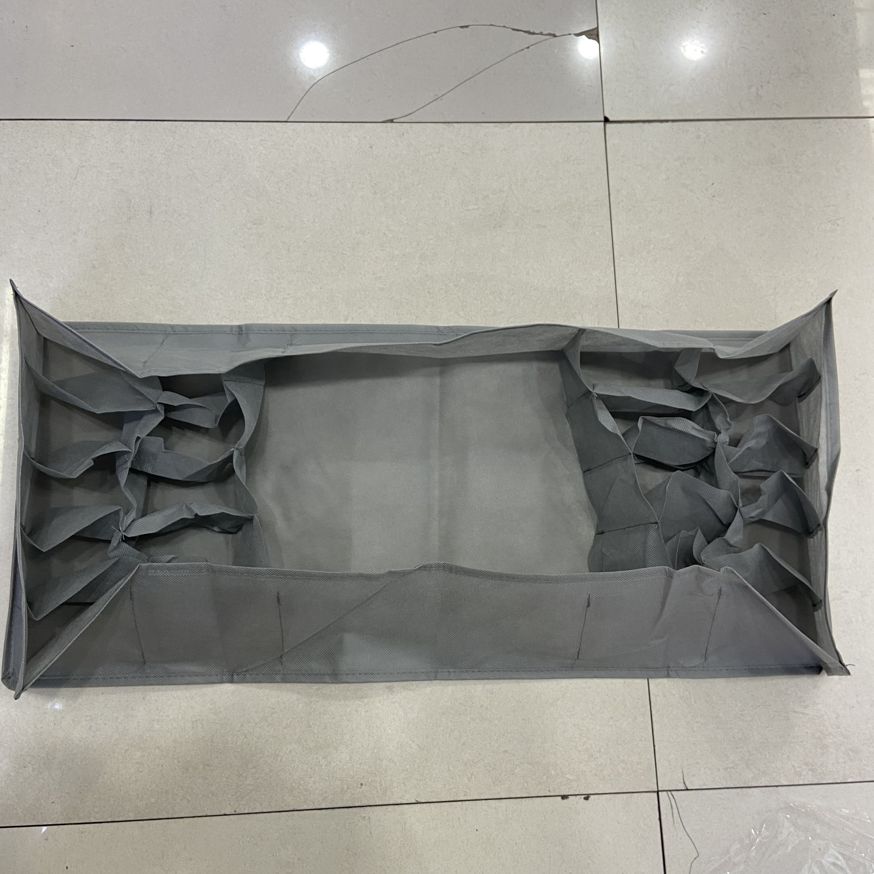 衣物收纳盒内衣袜子文胸打底裤一体式分格收纳储物盒白底实物图