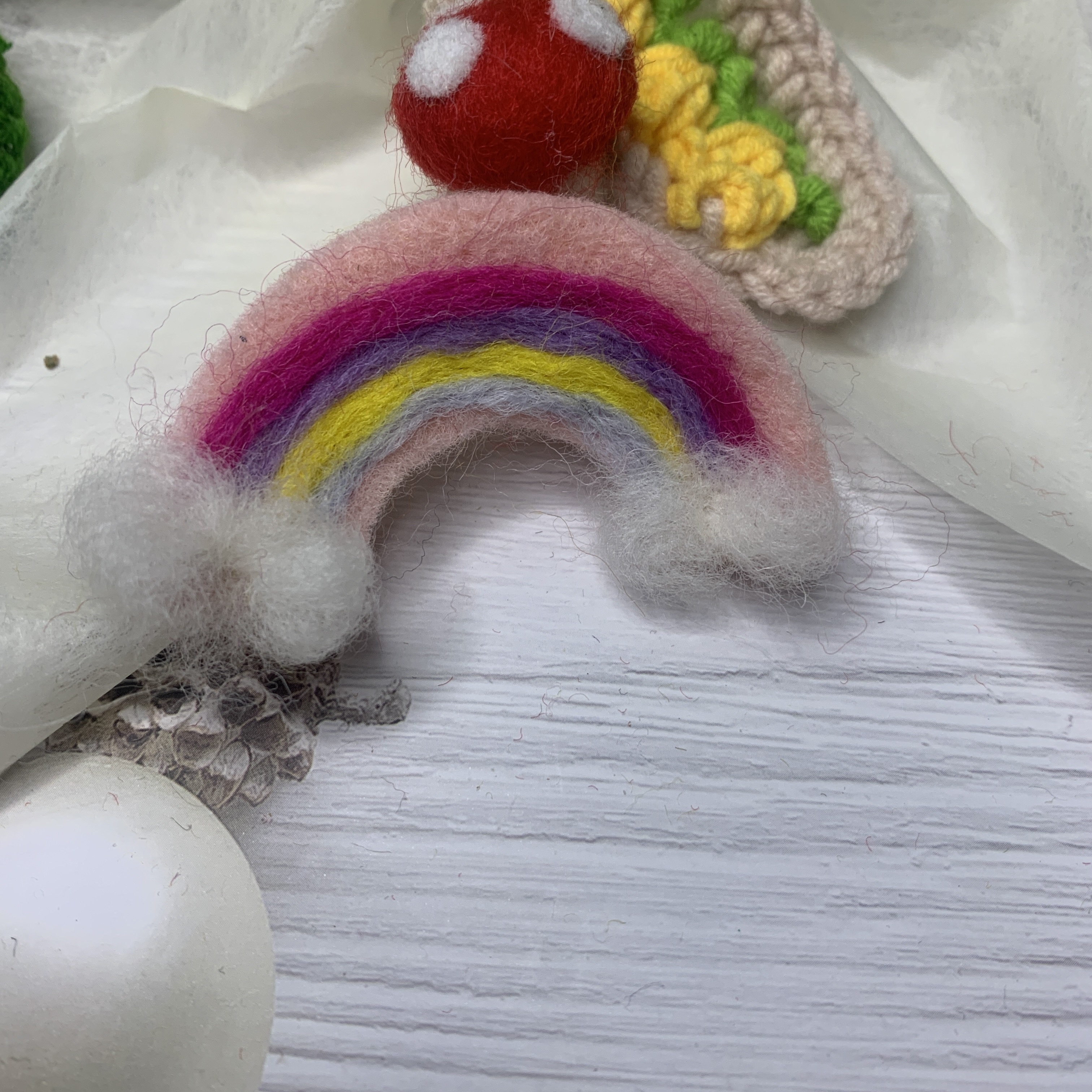Autumn/Winter Donuts Color Red Felt Hairpin Premium Touch Shark Clip Accessories undefined