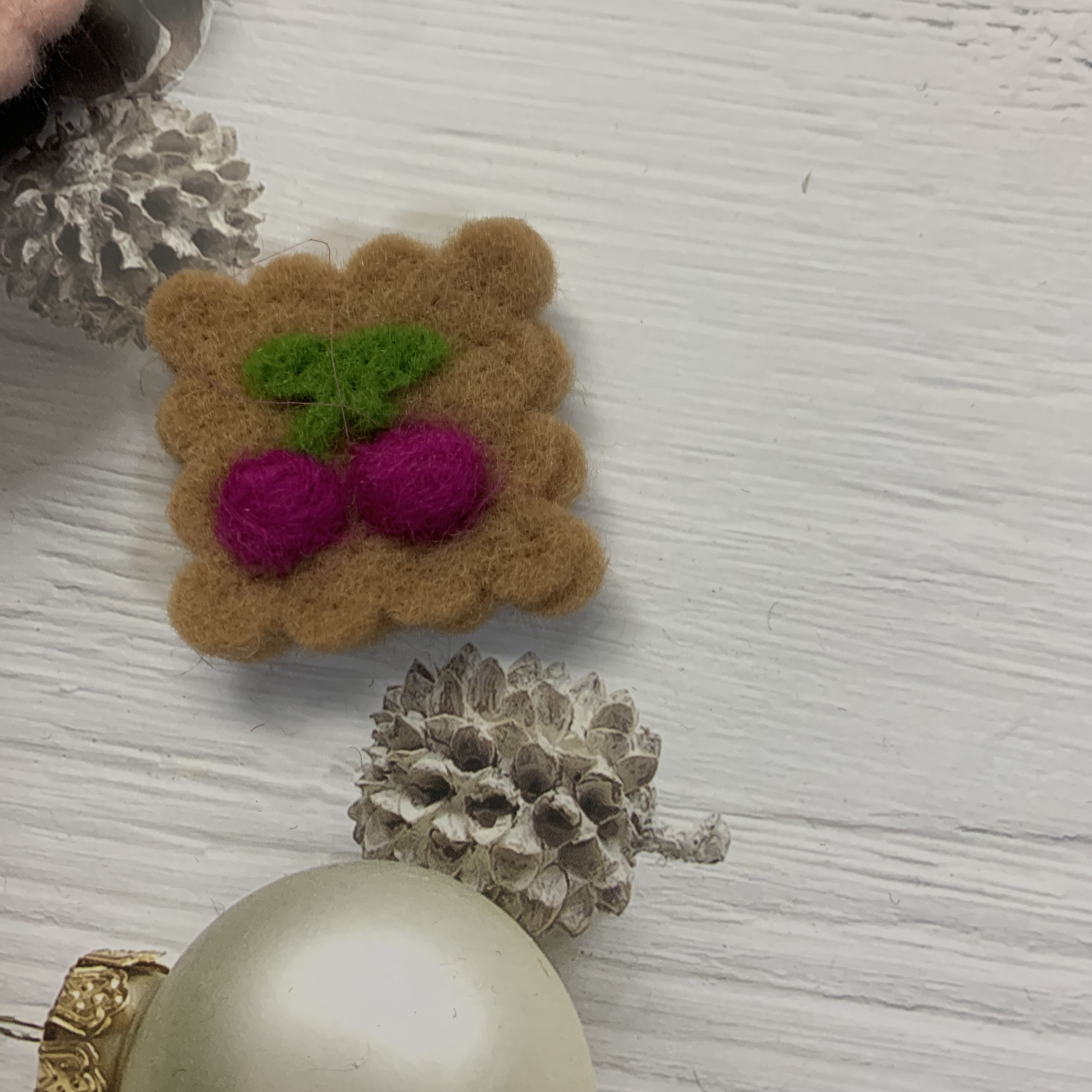 Cute Yarn Cartoon Strawberry Lemon Cherry Grape Grab Felt Accessory Item Picture